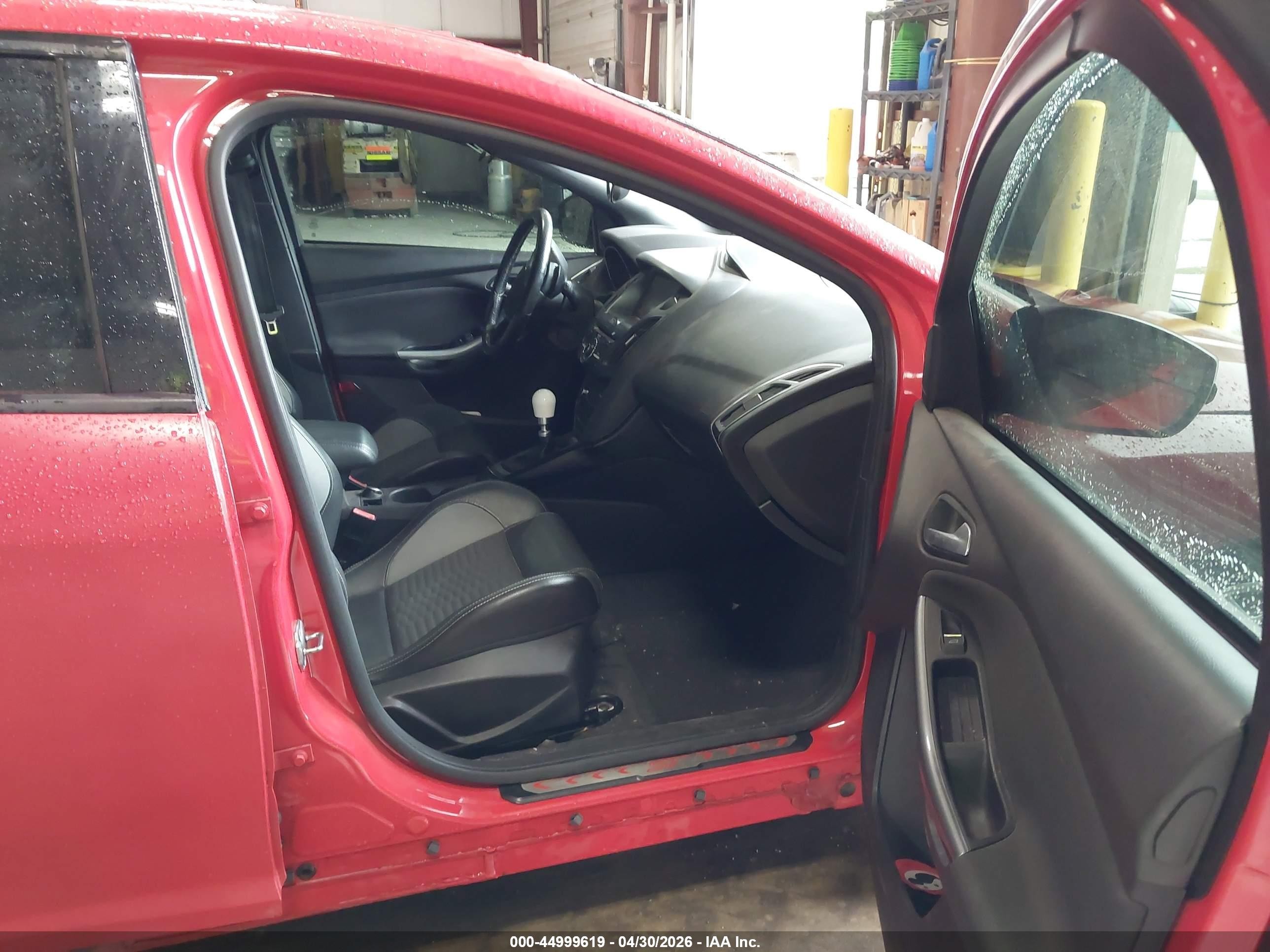 2013 Ford Focus St Red vin: 1FADP3L97DL169340