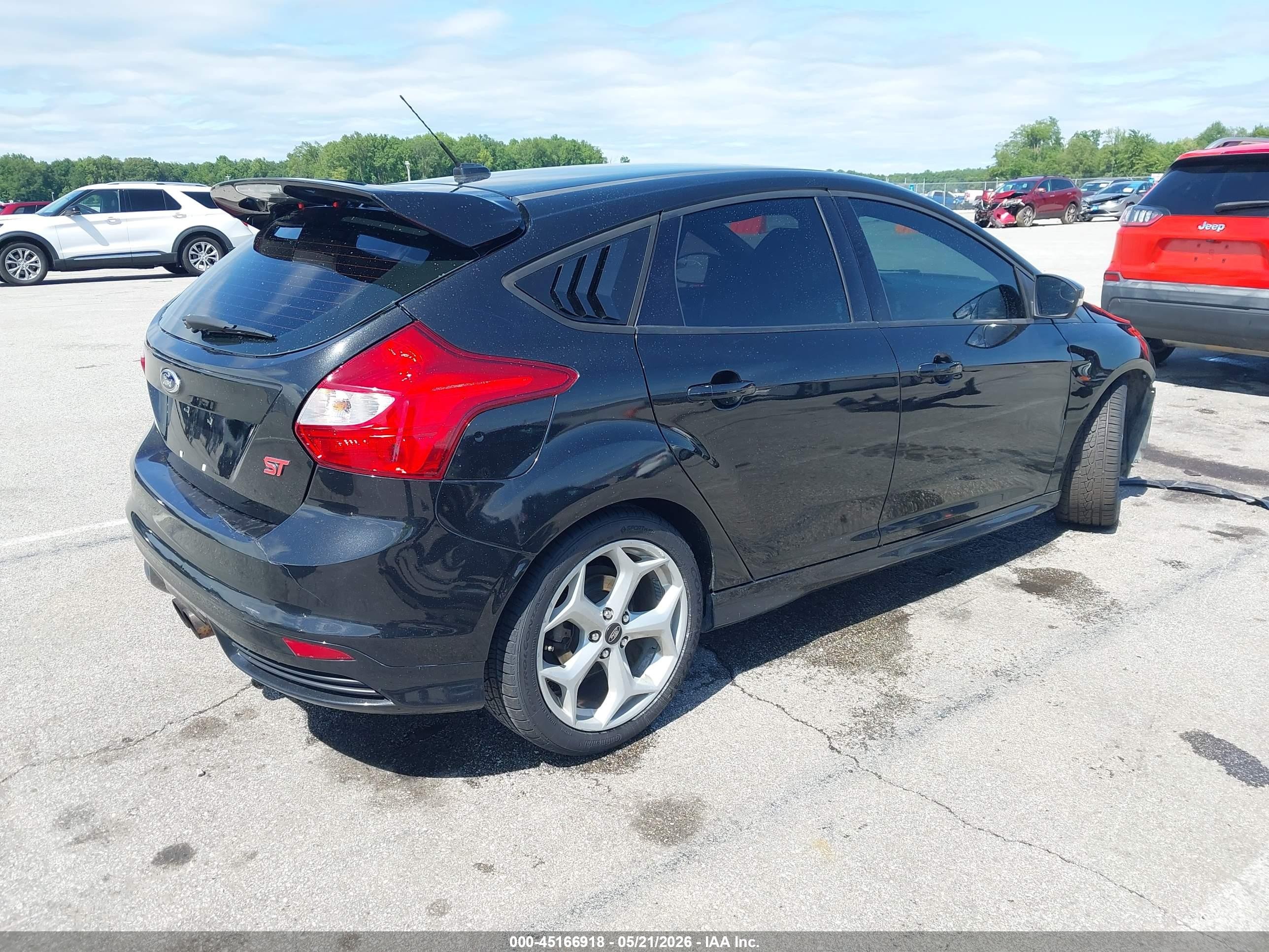 2013 Ford Focus St   Black vin: 1FADP3L97DL185845