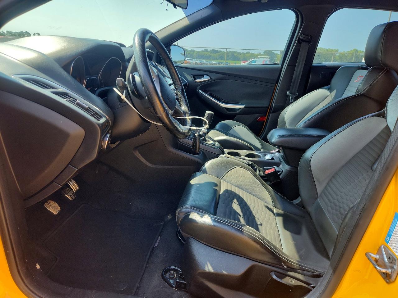 2014 Ford Focus St Yellow vin: 1FADP3L97EL121533