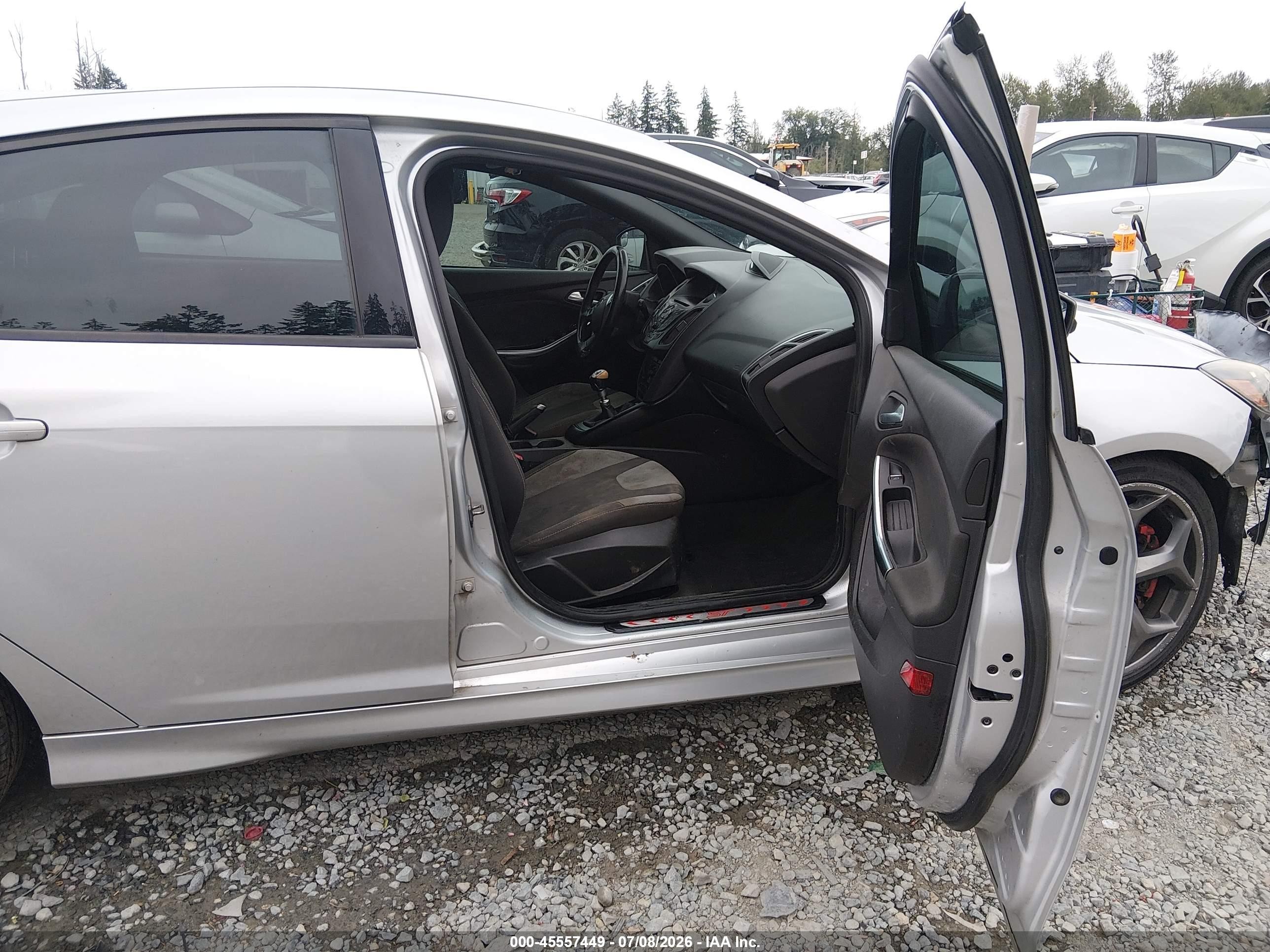 2014 Ford Focus St   Silver vin: 1FADP3L97EL238271