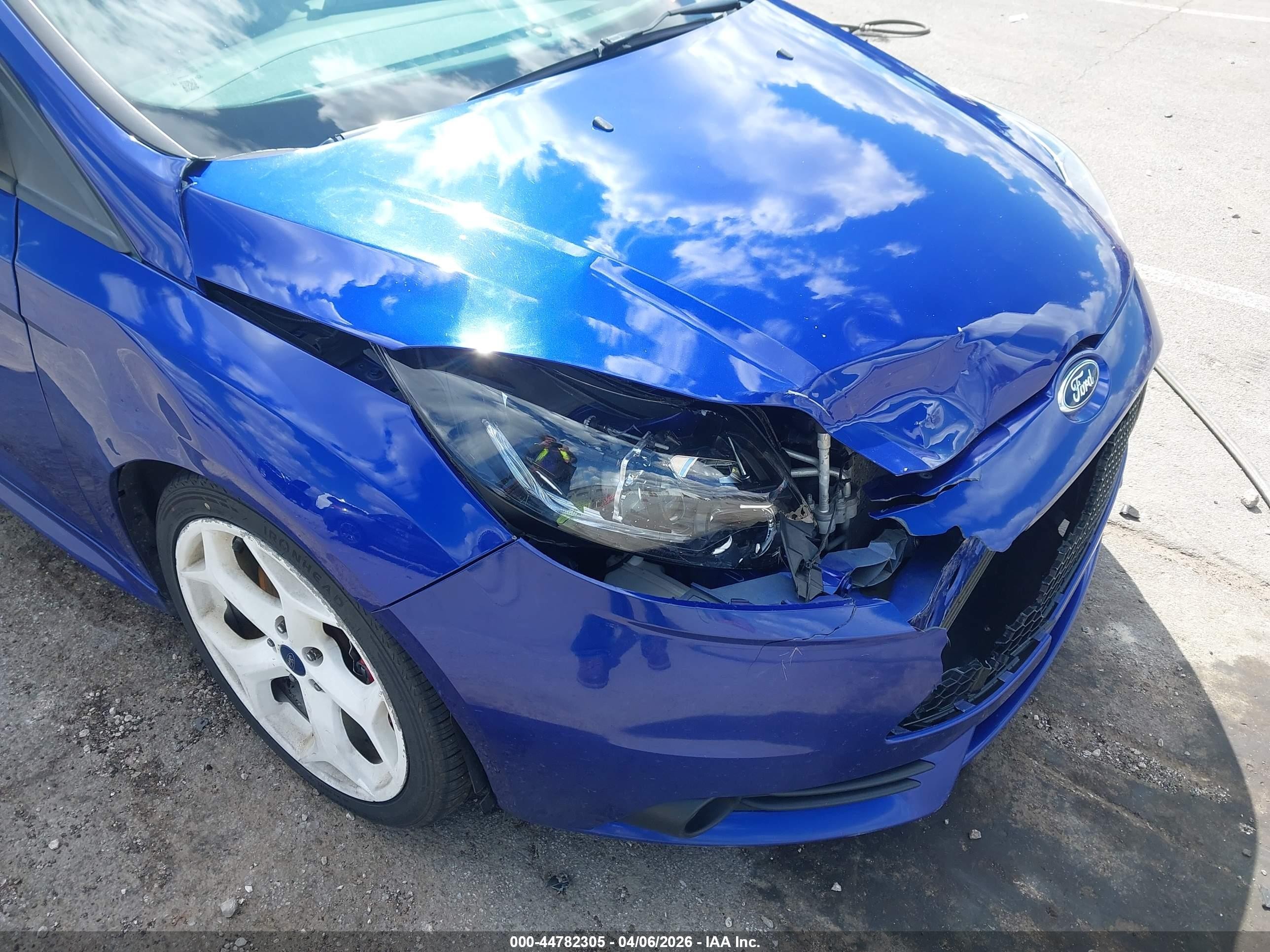 2014 Ford Focus St Blue vin: 1FADP3L97EL251442
