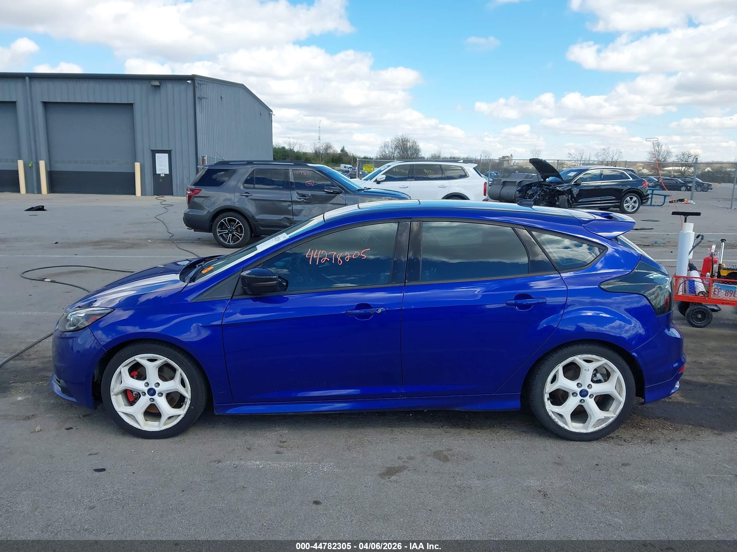 2014 Ford Focus St Blue vin: 1FADP3L97EL251442