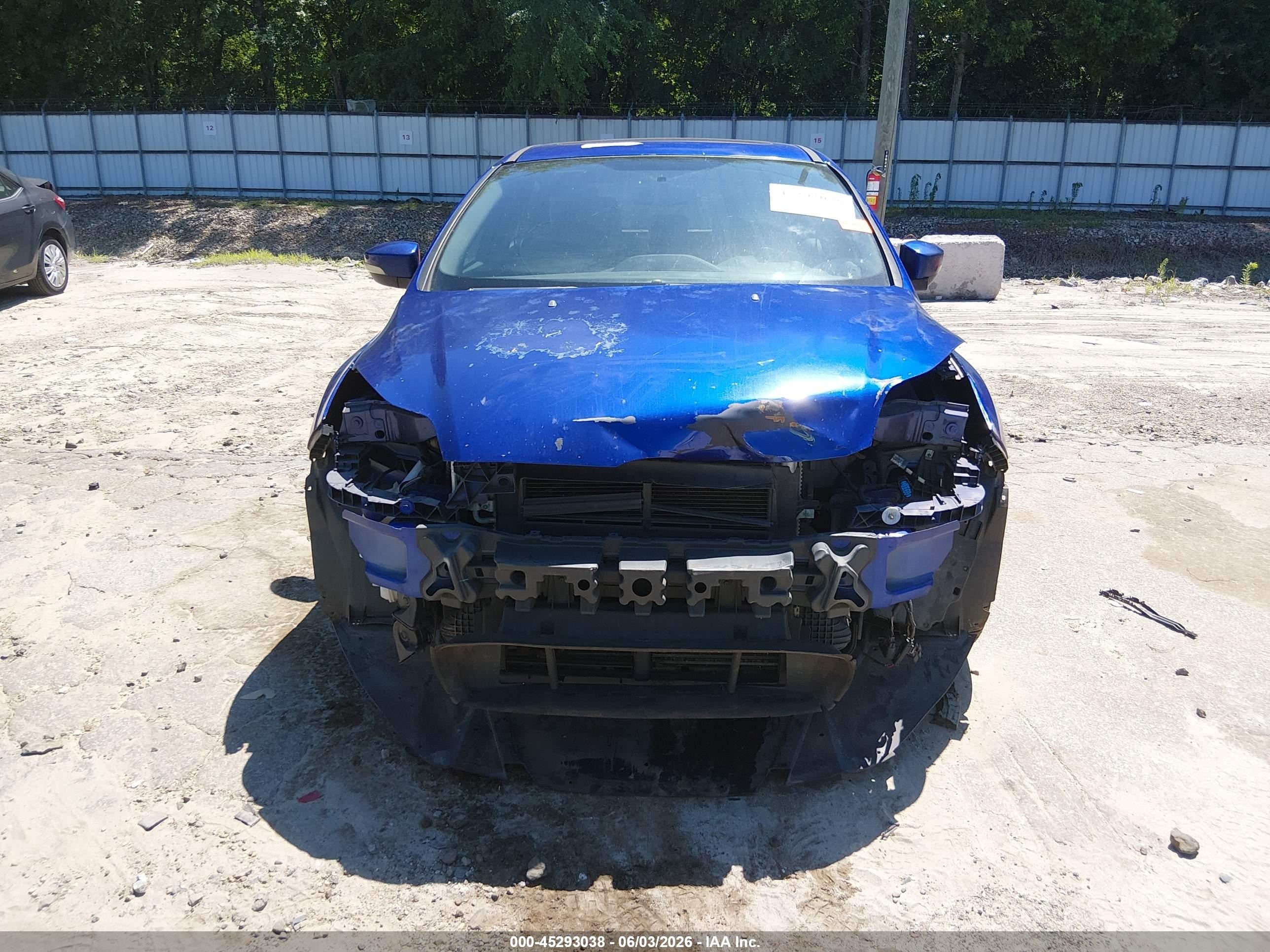 2014 Ford Focus St   Blue vin: 1FADP3L97EL426353