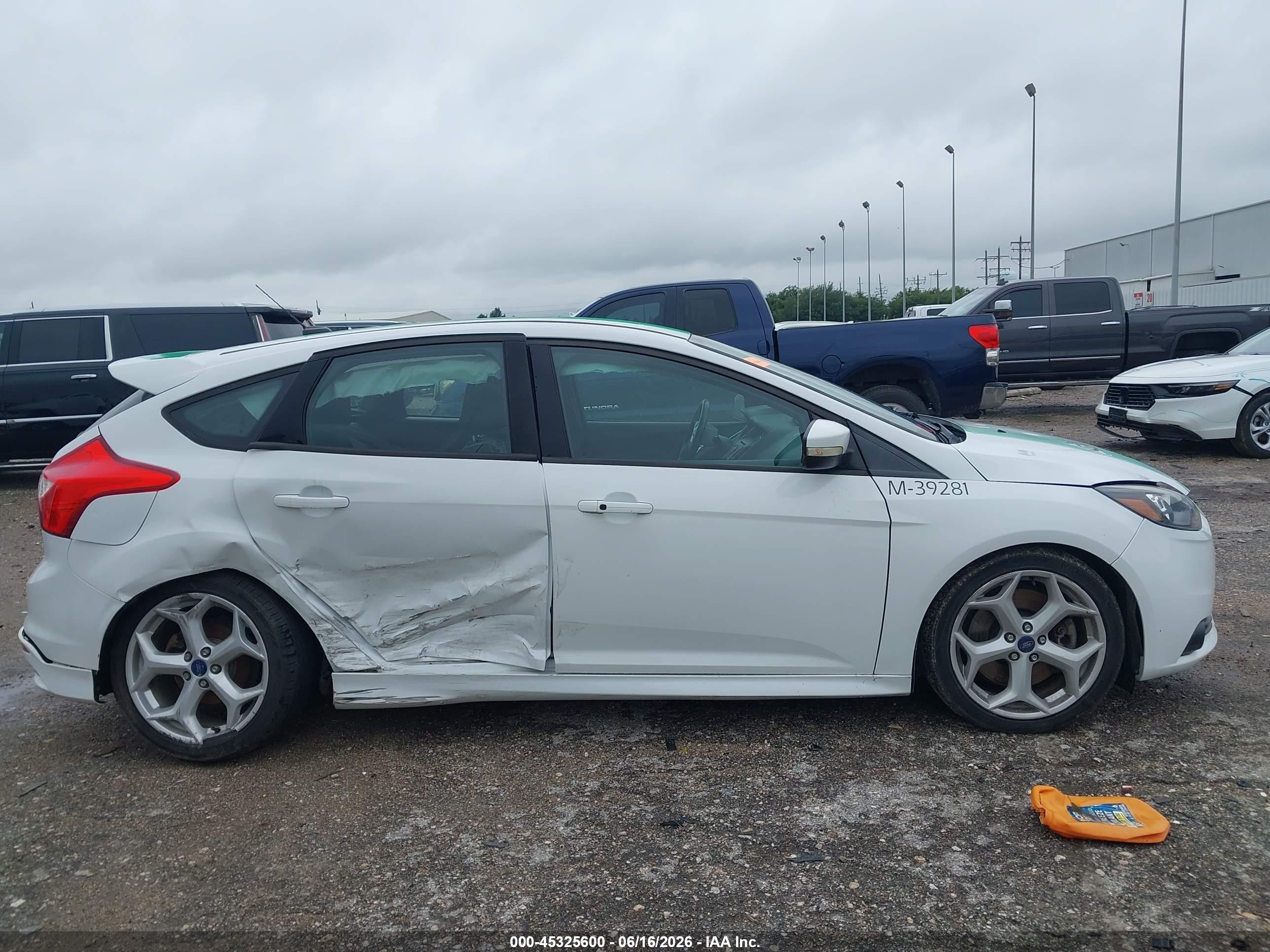 2014 Ford Focus St   Белый vin: 1FADP3L97EL430001