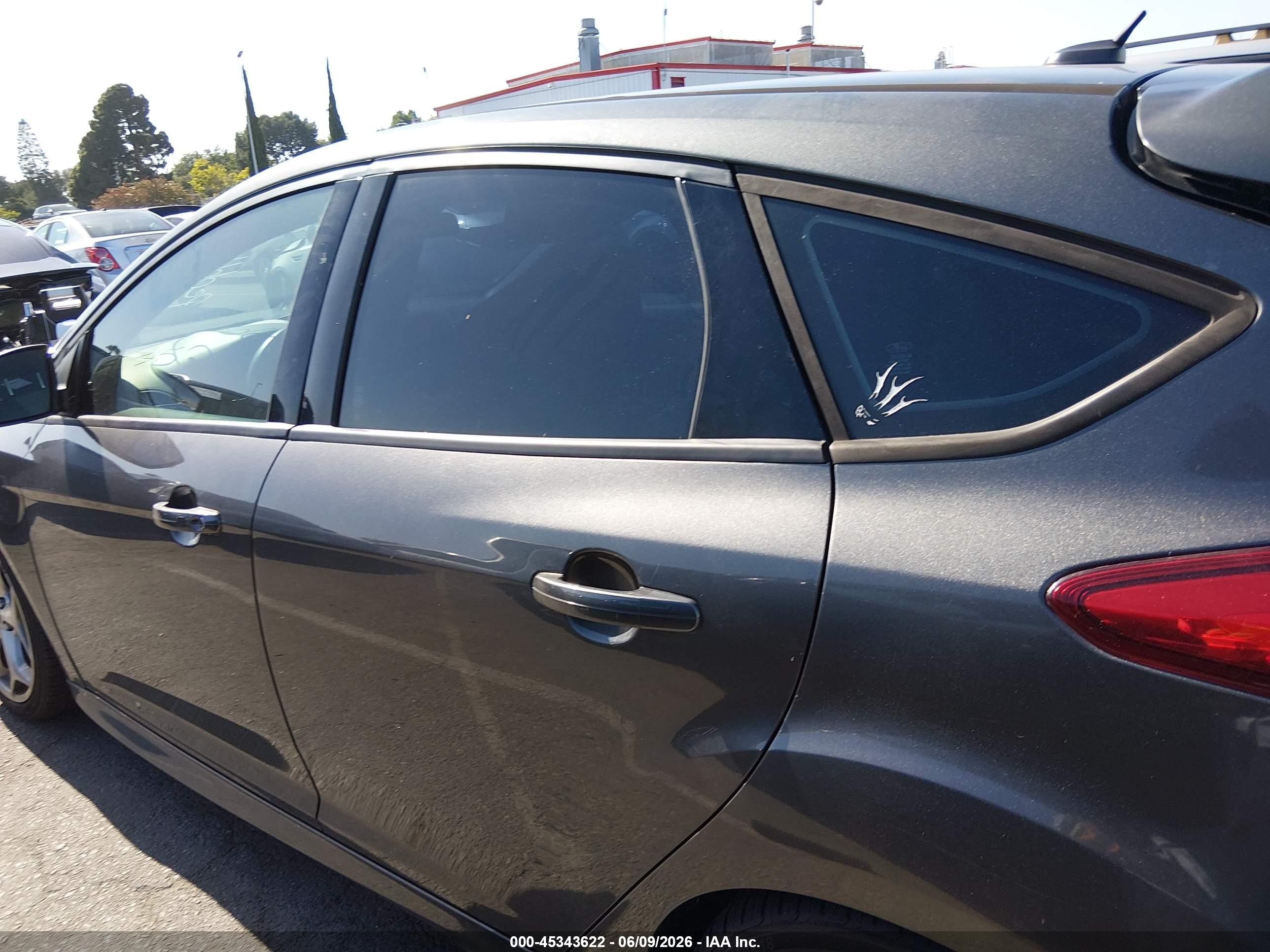 2015 Ford Focus St   Серый vin: 1FADP3L97FL241284