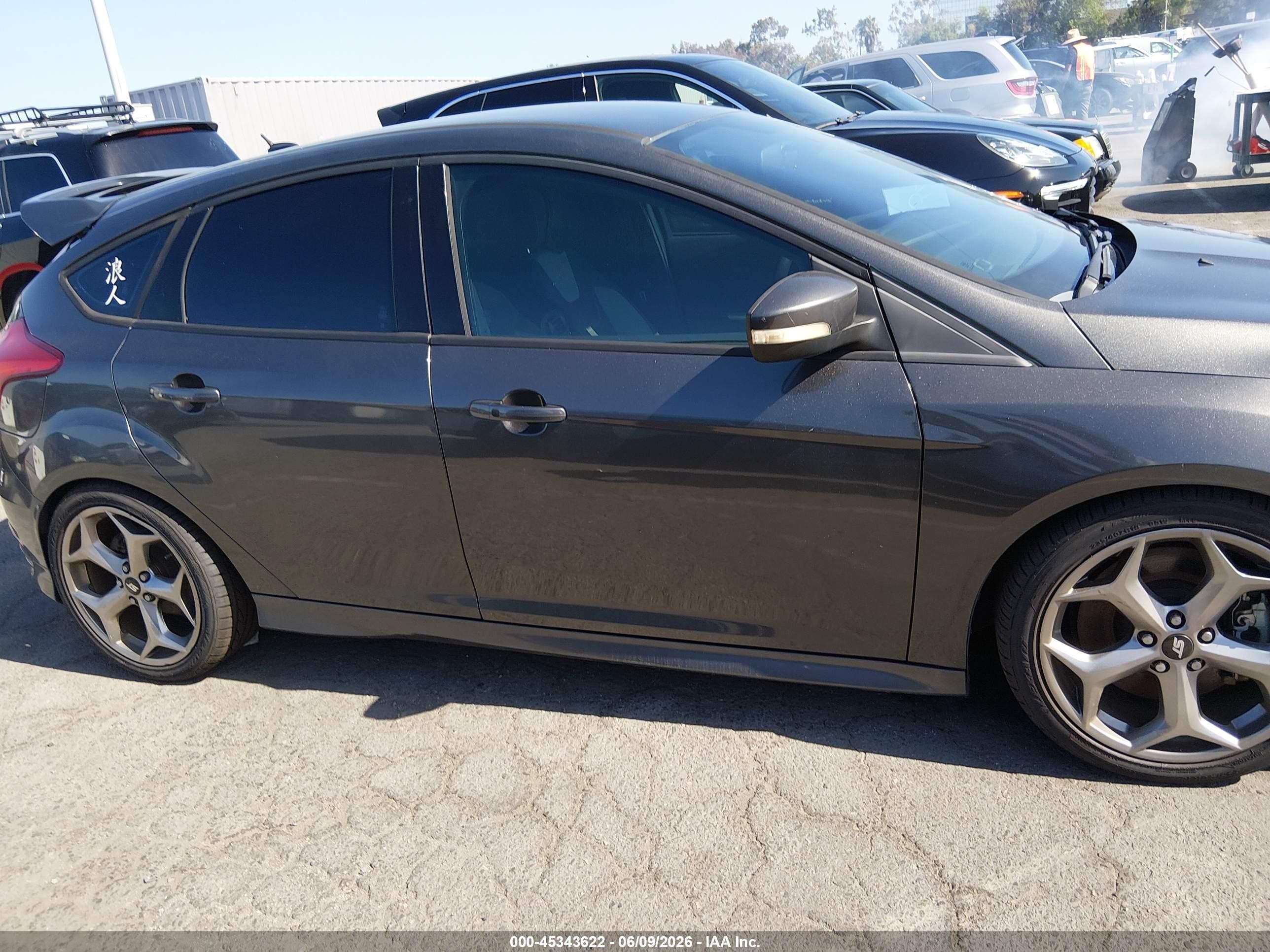 2015 Ford Focus St   Серый vin: 1FADP3L97FL241284