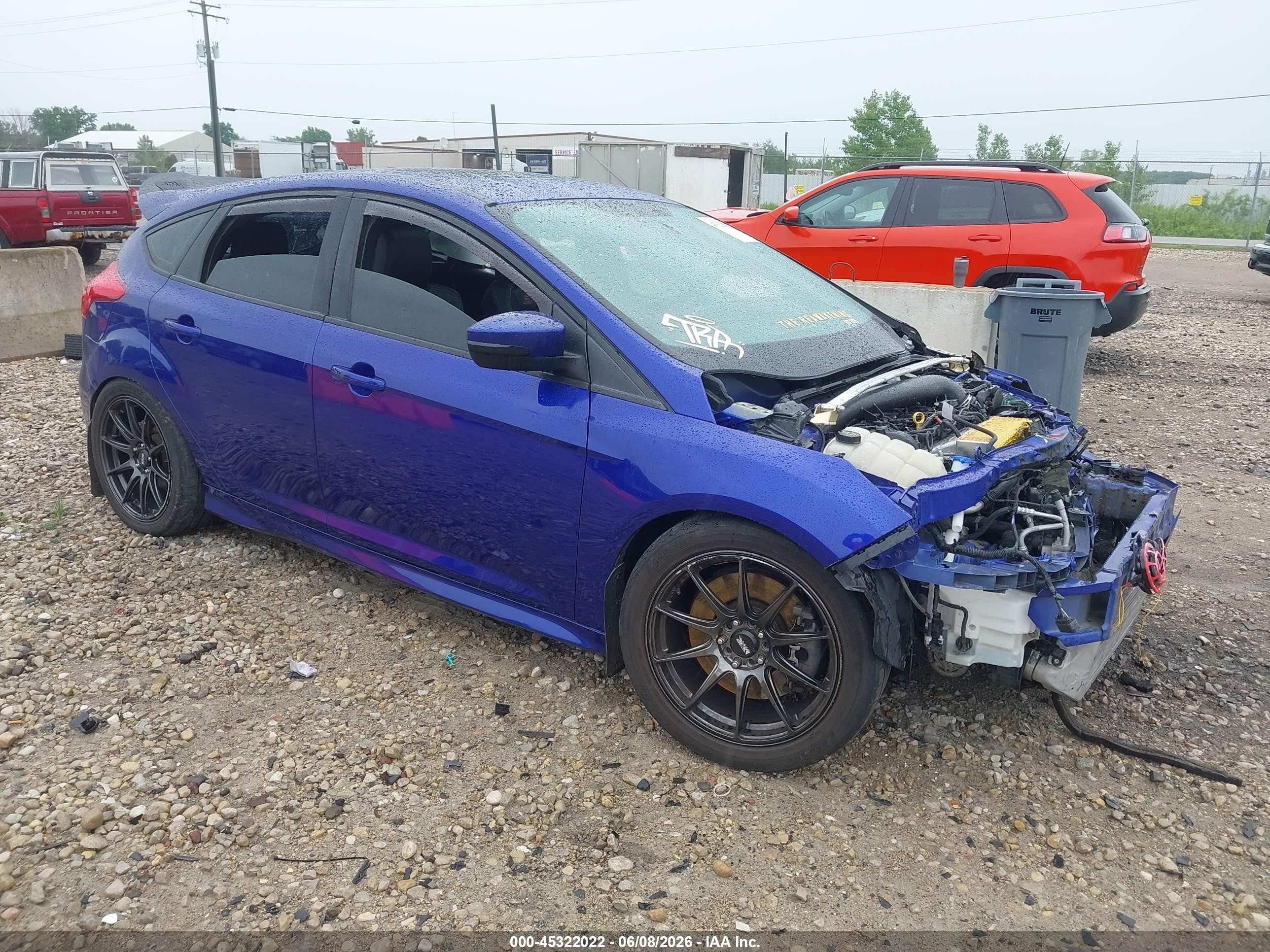 2015 Ford Focus St   Dark Blue vin: 1FADP3L97FL366849