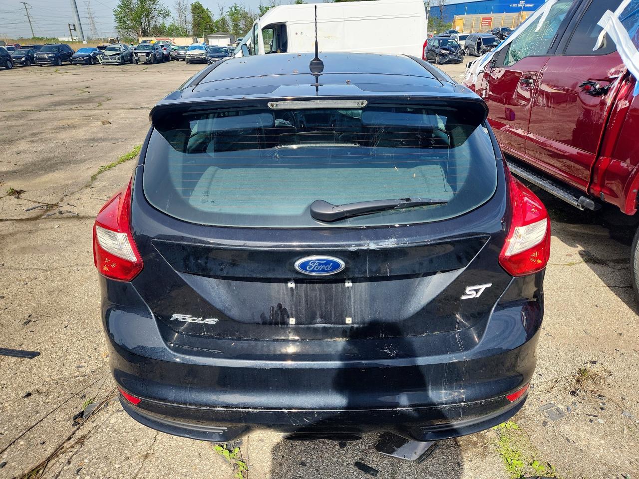 2013 Ford Focus St Черный vin: 1FADP3L98DL127517