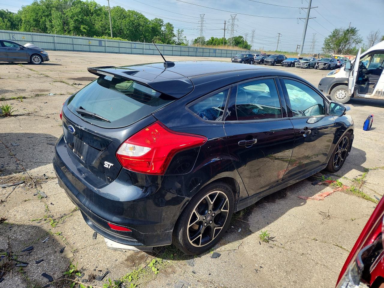 2013 Ford Focus St Черный vin: 1FADP3L98DL127517
