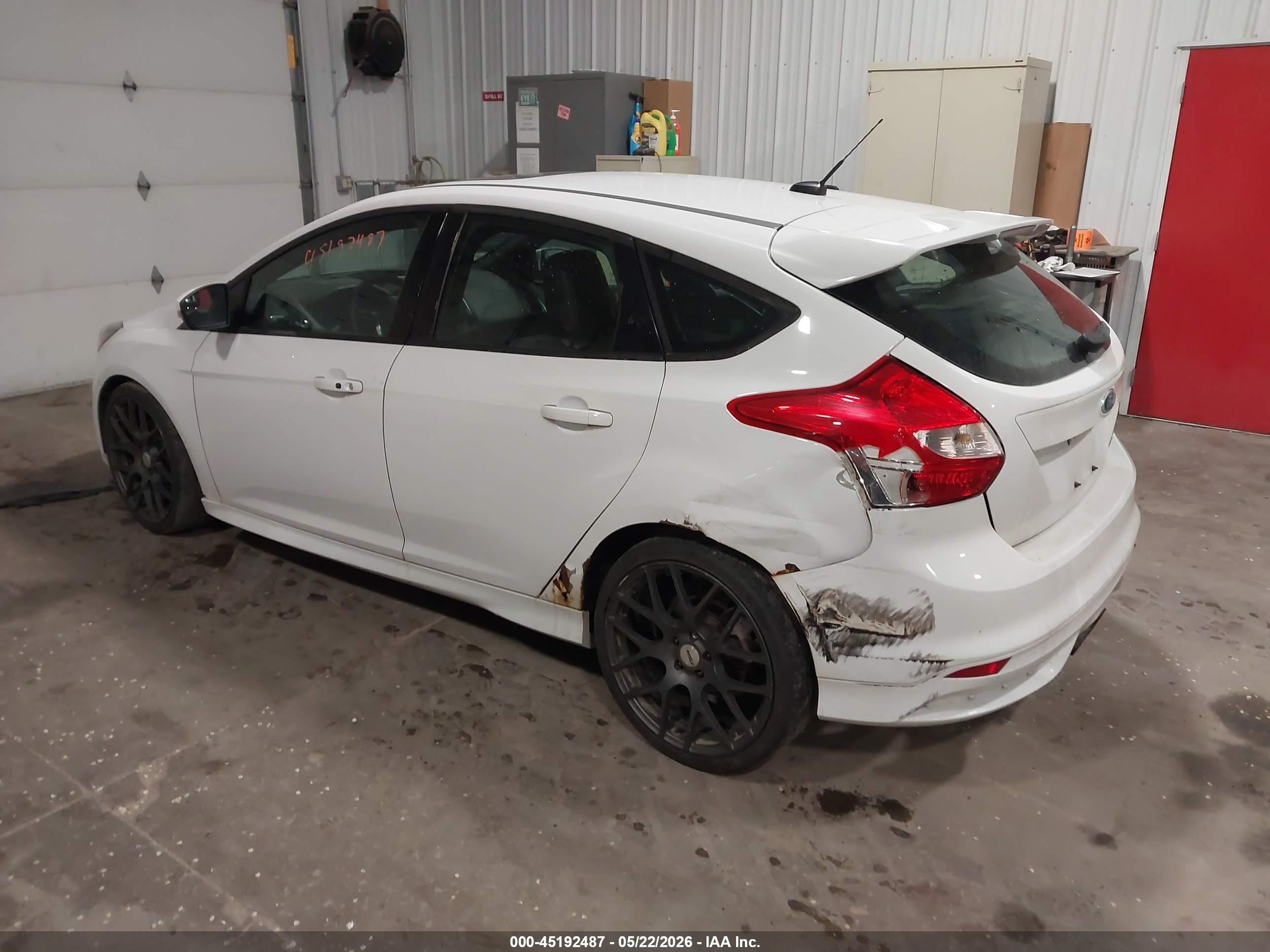 2013 Ford Focus St   White vin: 1FADP3L98DL170352