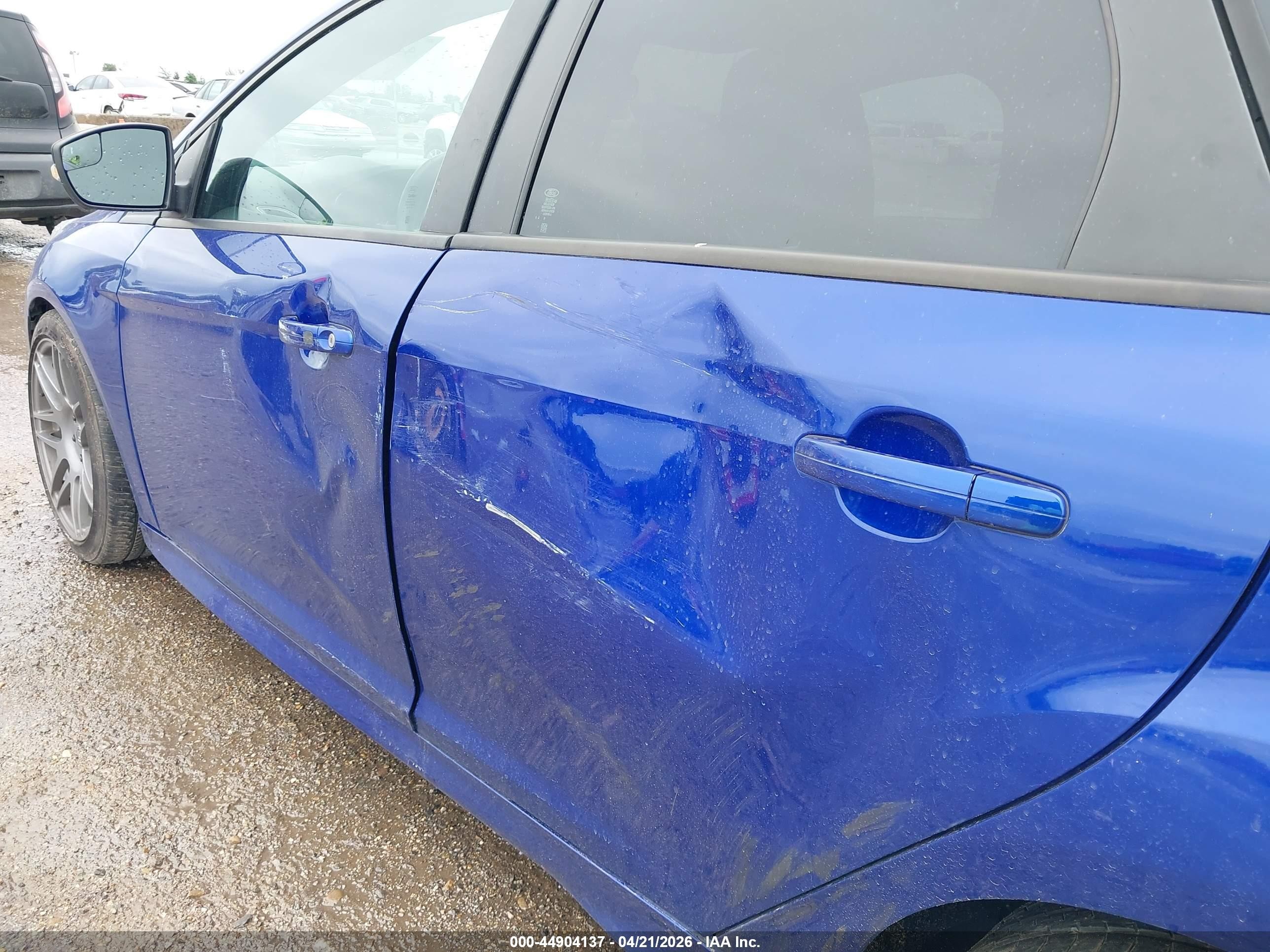 2013 Ford Focus St   Blue vin: 1FADP3L98DL176622