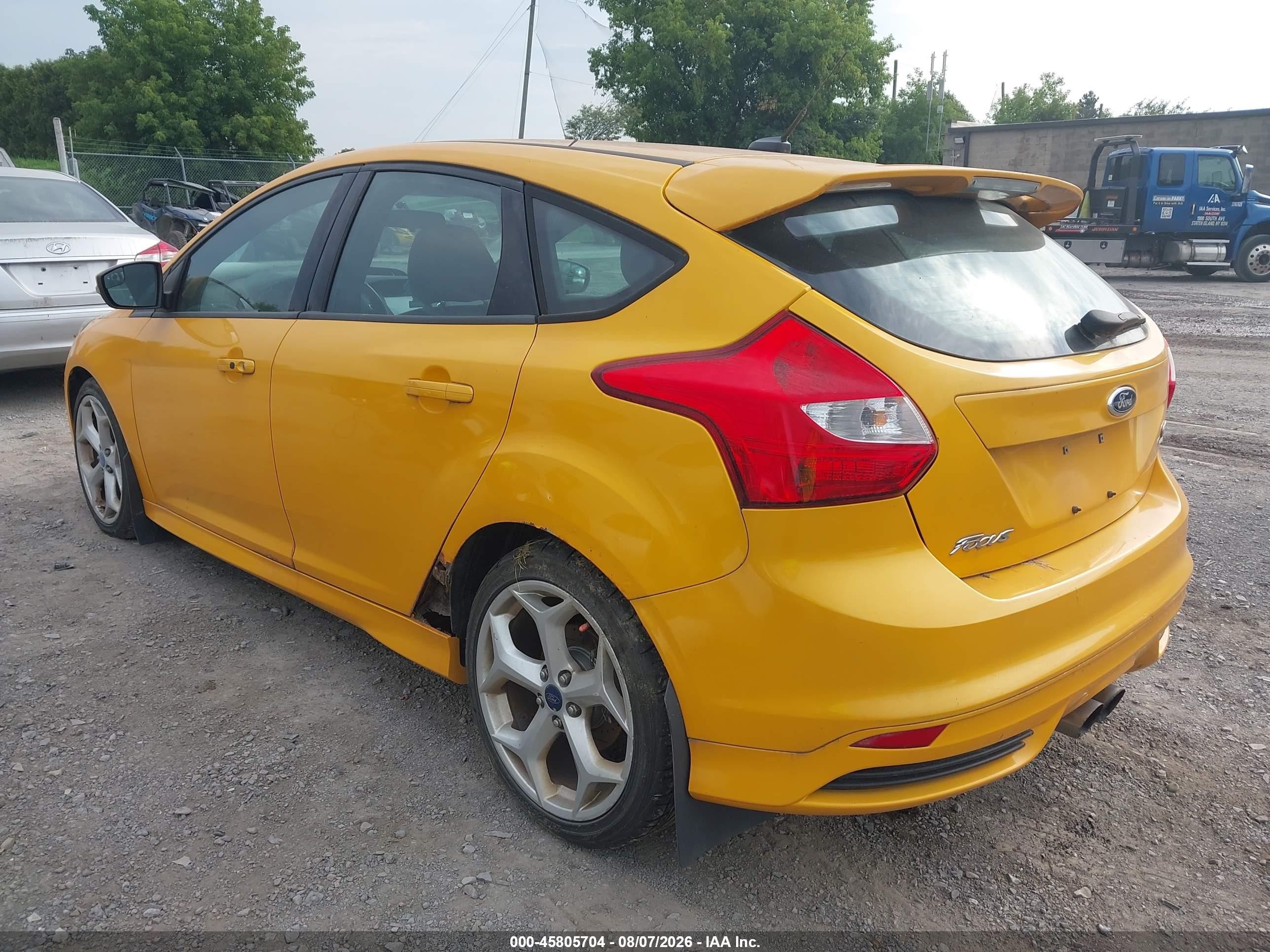 2013 Ford Focus St   Желтый vin: 1FADP3L98DL208615