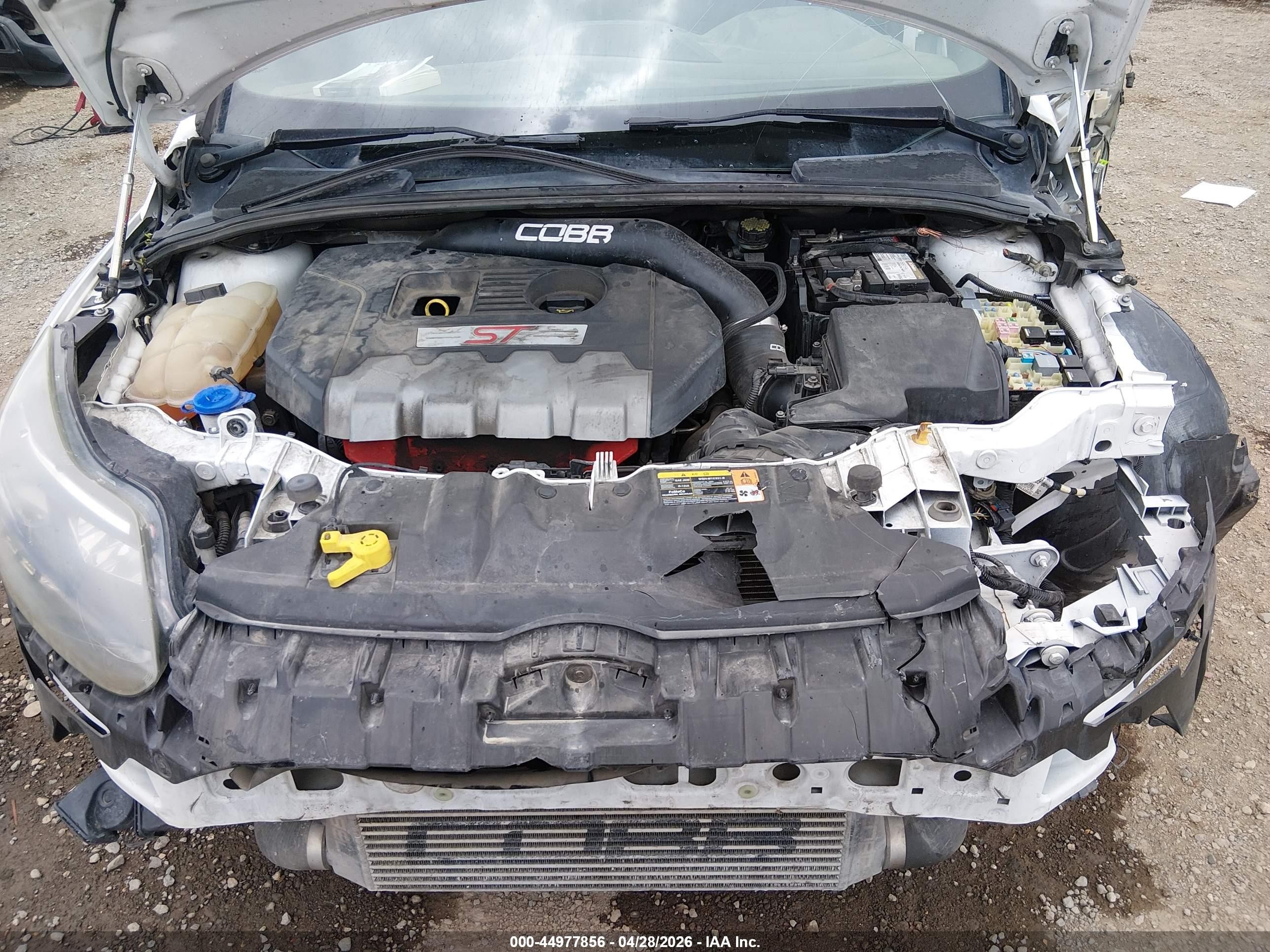 2014 Ford Focus St   Белый vin: 1FADP3L98EL141189