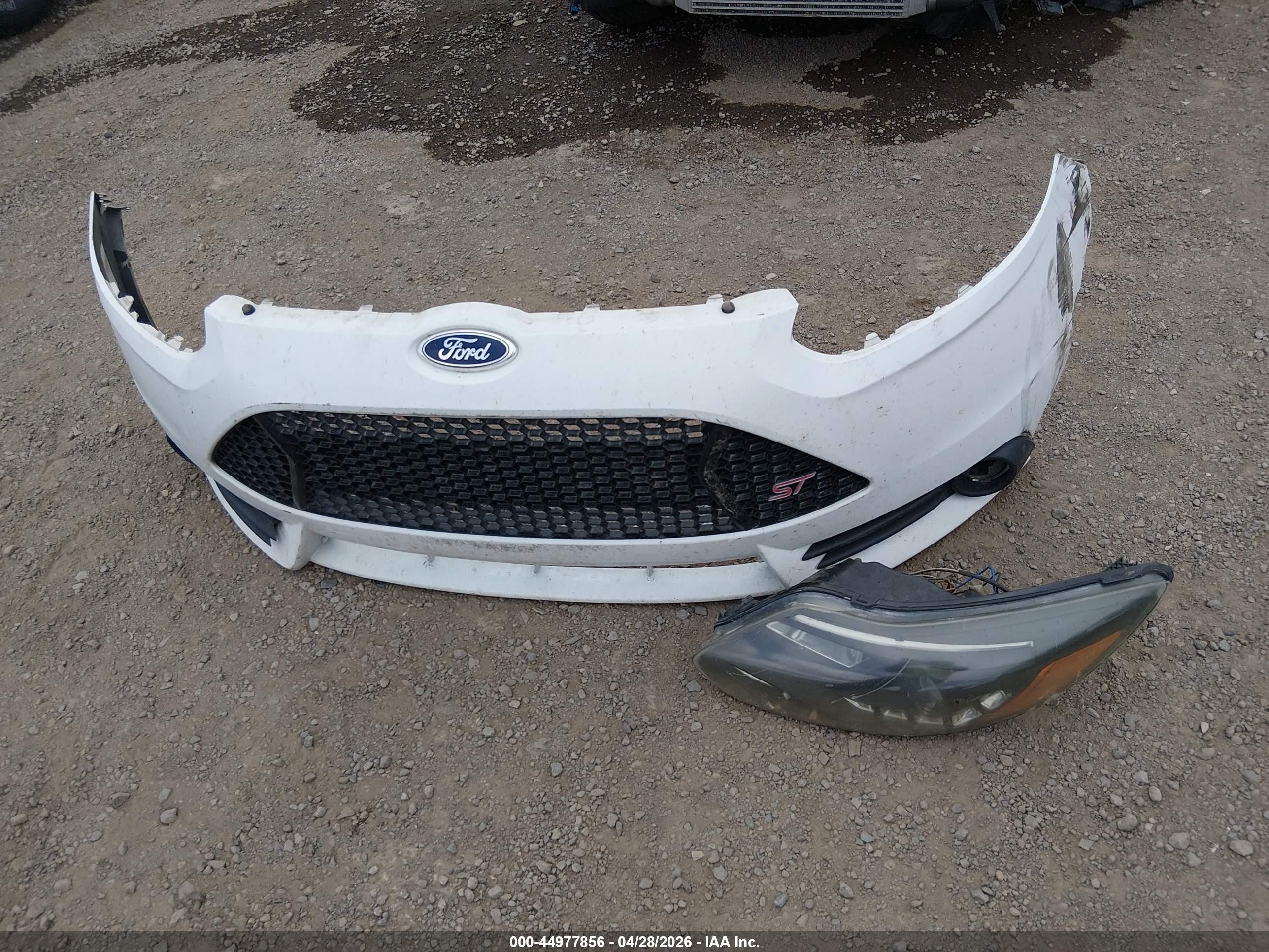 2014 Ford Focus St   Белый vin: 1FADP3L98EL141189