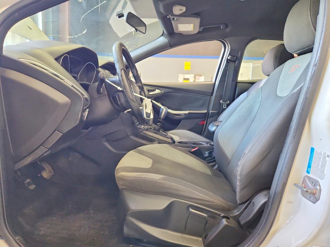 2014 Ford Focus St White vin: 1FADP3L98EL212214