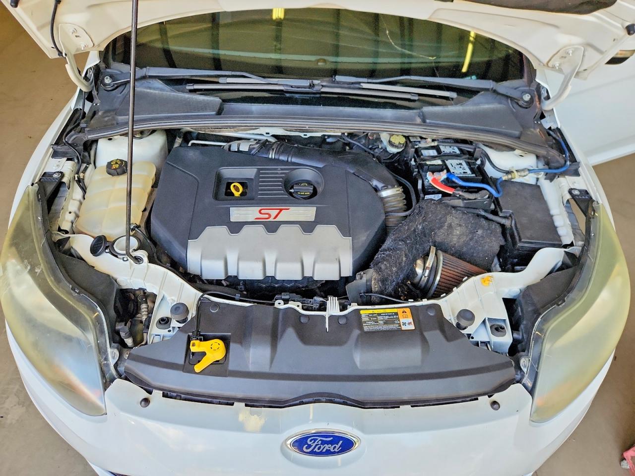 2014 Ford Focus St White vin: 1FADP3L98EL212214