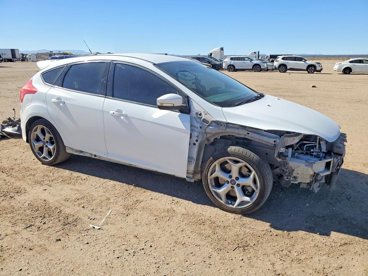 2014 Ford Focus St Белый vin: 1FADP3L98EL399440