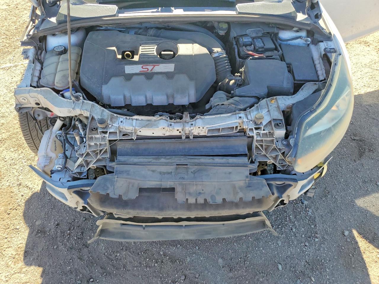 2014 Ford Focus St Белый vin: 1FADP3L98EL399440