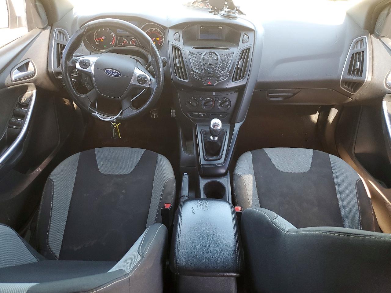 2014 Ford Focus St Белый vin: 1FADP3L98EL399440