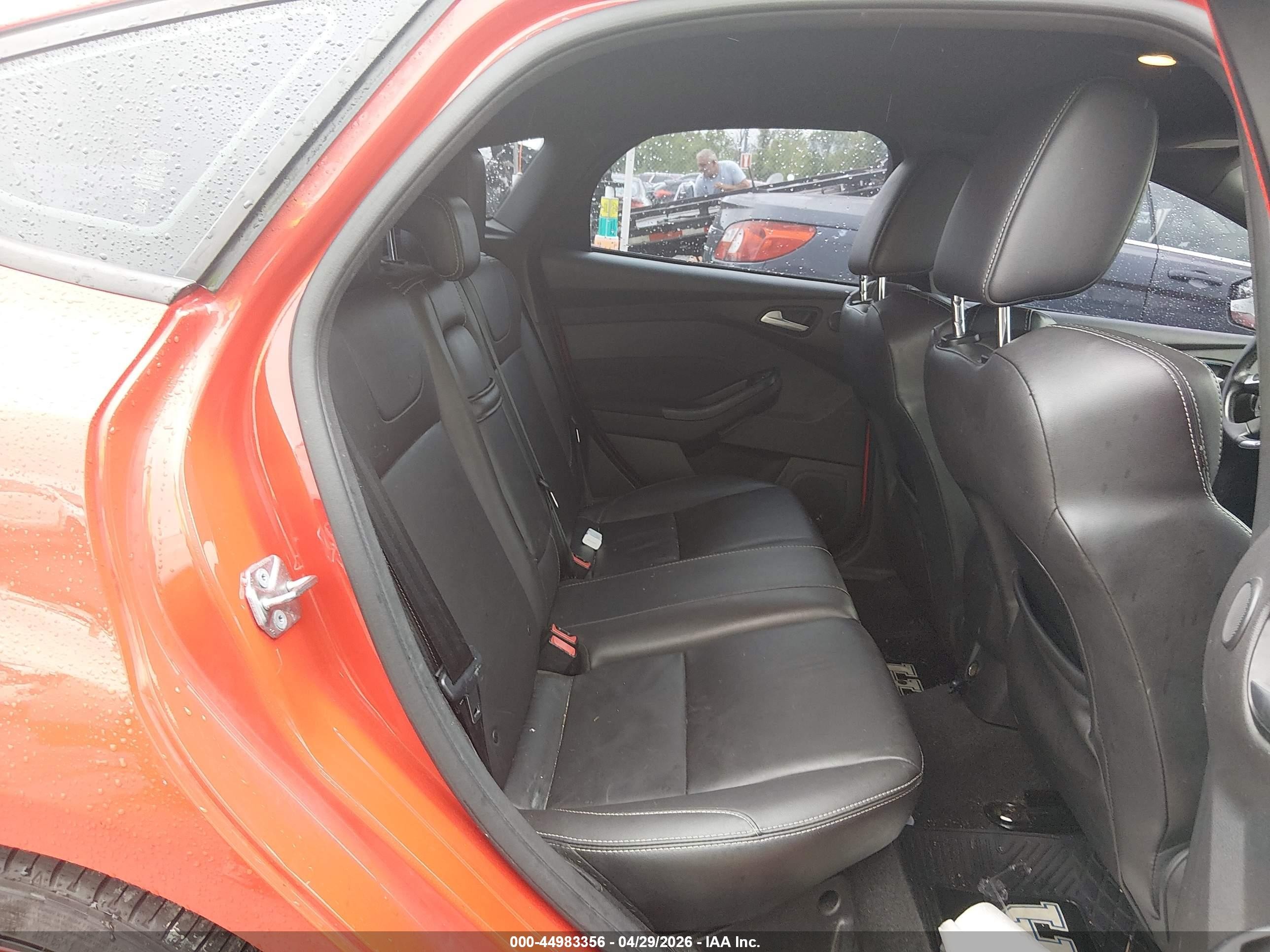2014 Ford Focus St   Red vin: 1FADP3L98EL449589