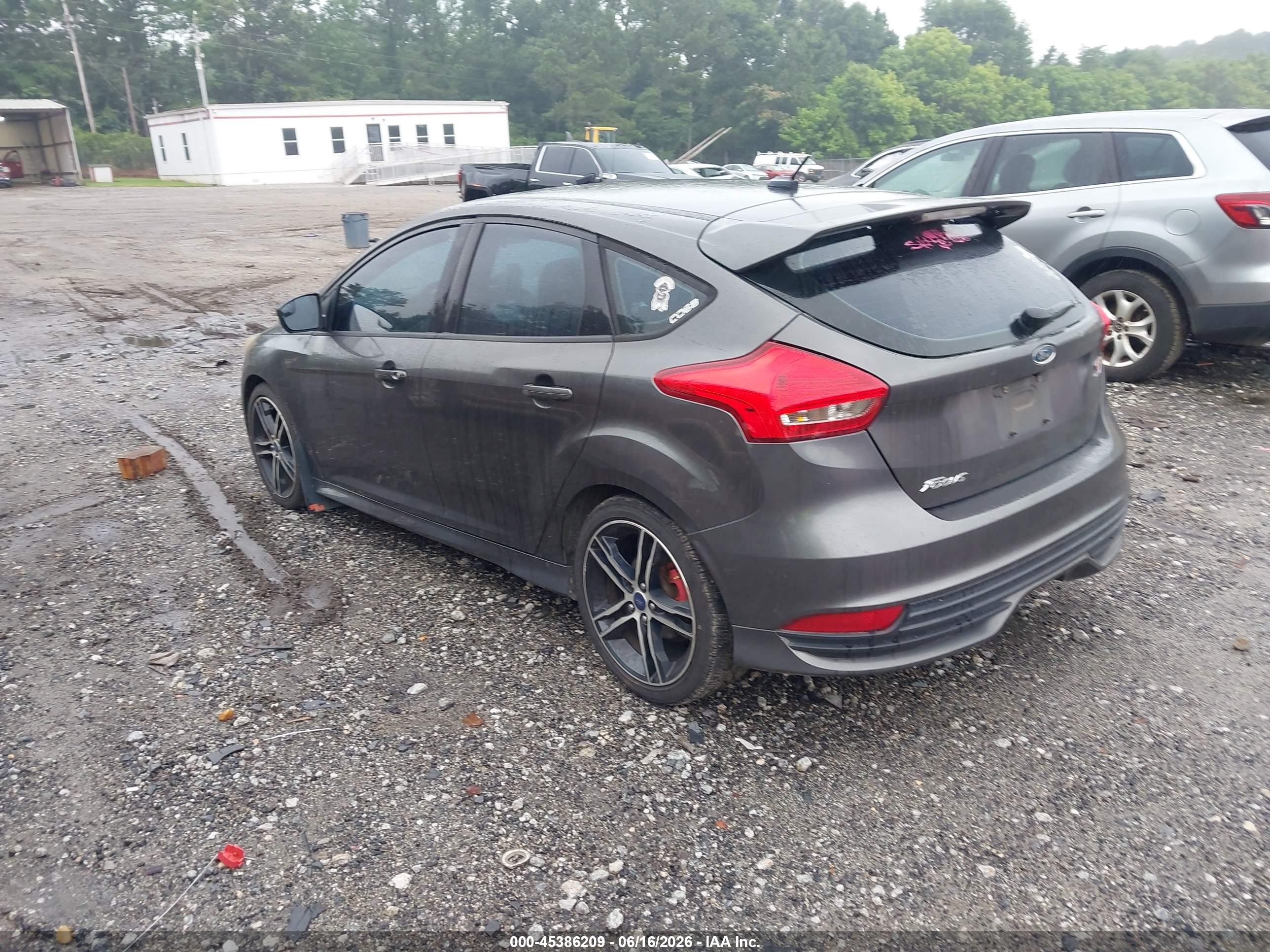 2015 Ford Focus St   Серый vin: 1FADP3L98FL381490