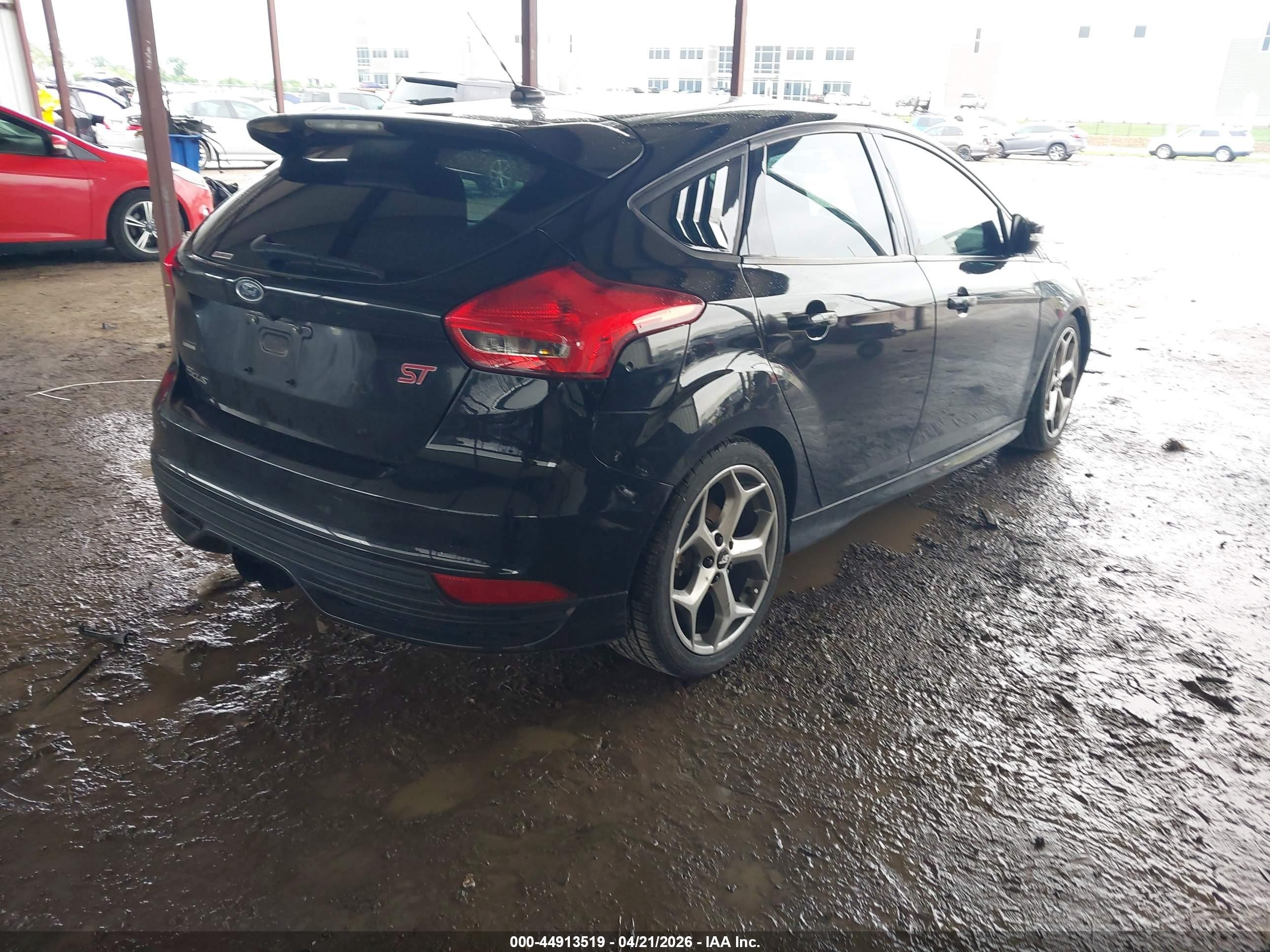 2016 Ford Focus St   Black vin: 1FADP3L98GL351083
