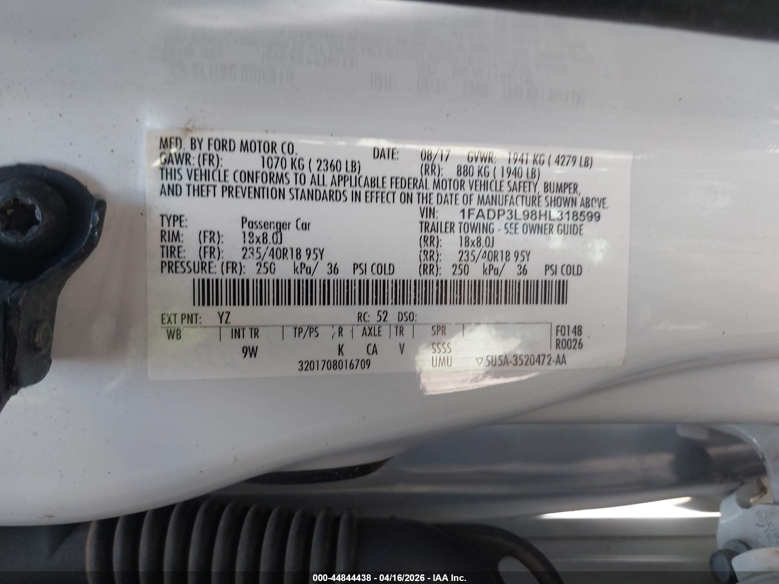 2017 Ford Focus St   White vin: 1FADP3L98HL318599