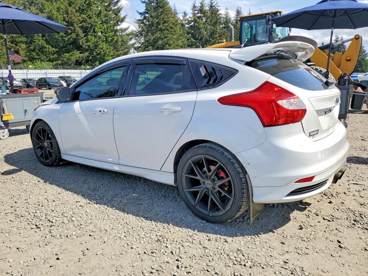 2013 Ford Focus St White vin: 1FADP3L99DL172756