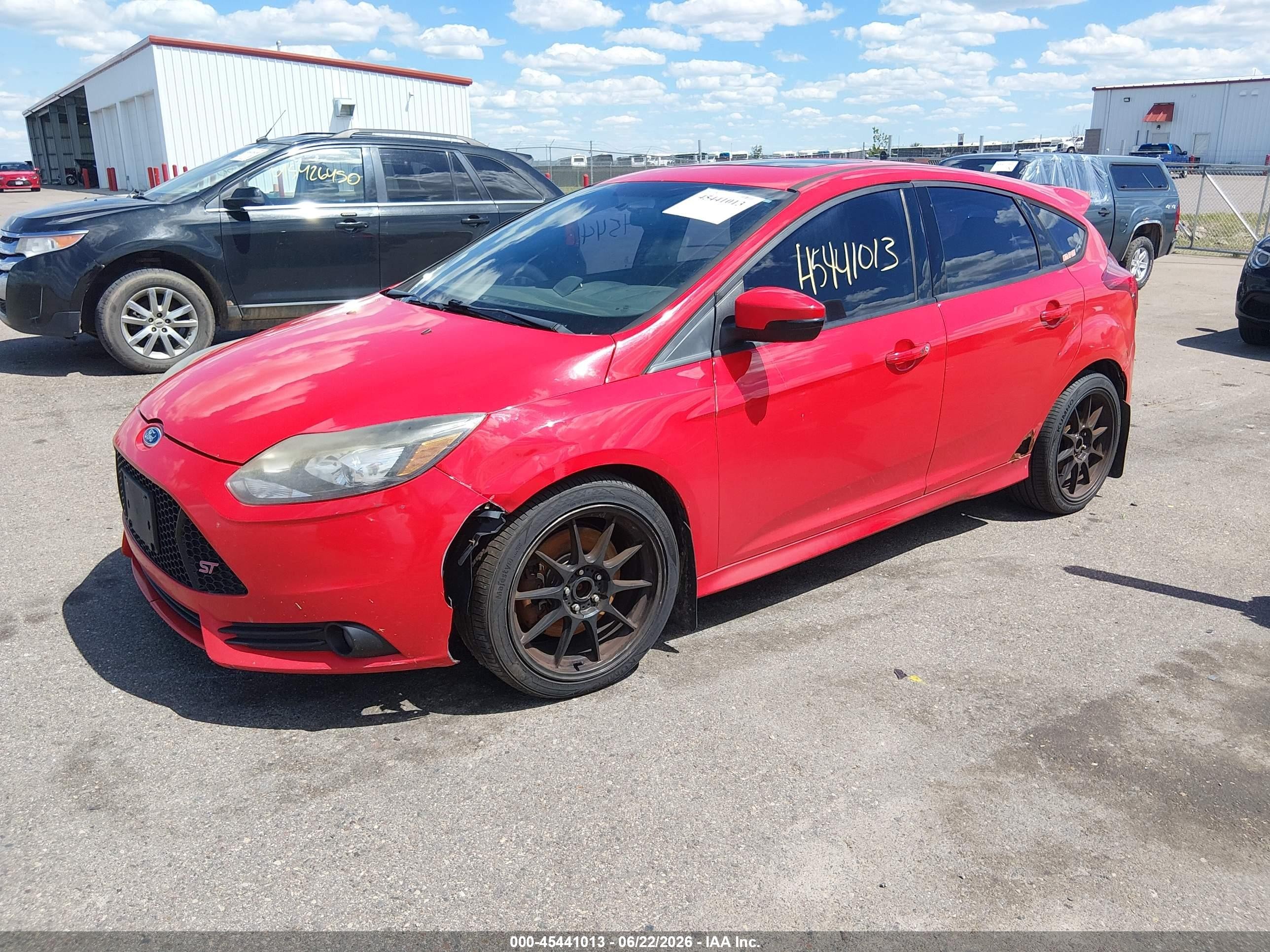 2013 Ford Focus St   Red vin: 1FADP3L99DL231837