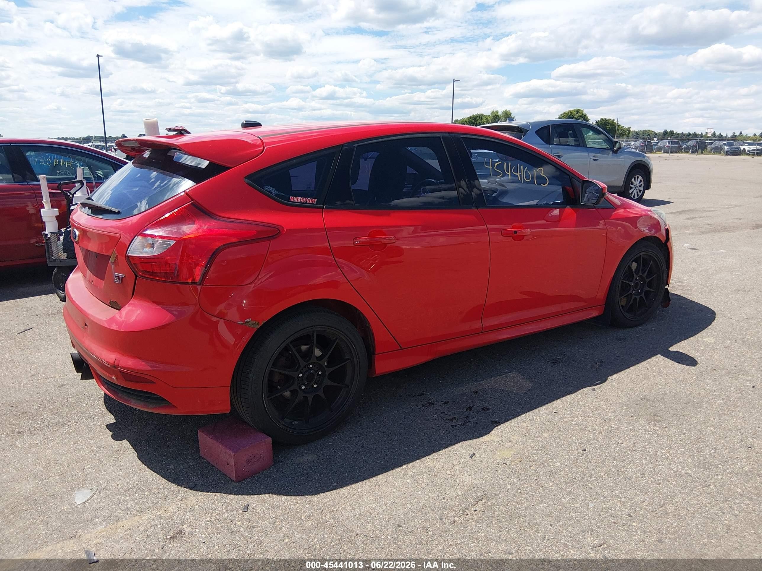 2013 Ford Focus St   Red vin: 1FADP3L99DL231837