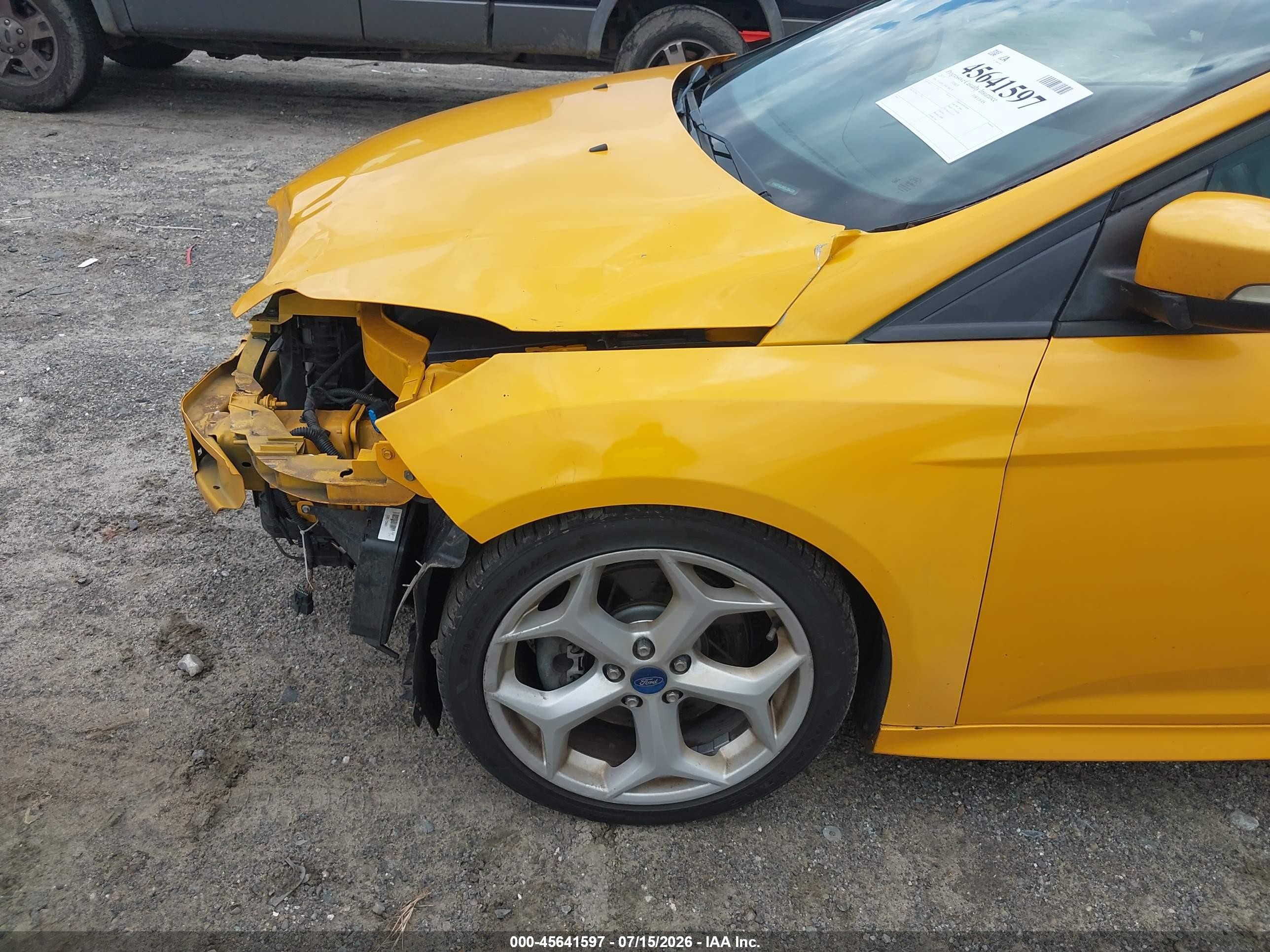 2013 Ford Focus St Yellow vin: 1FADP3L99DL364338