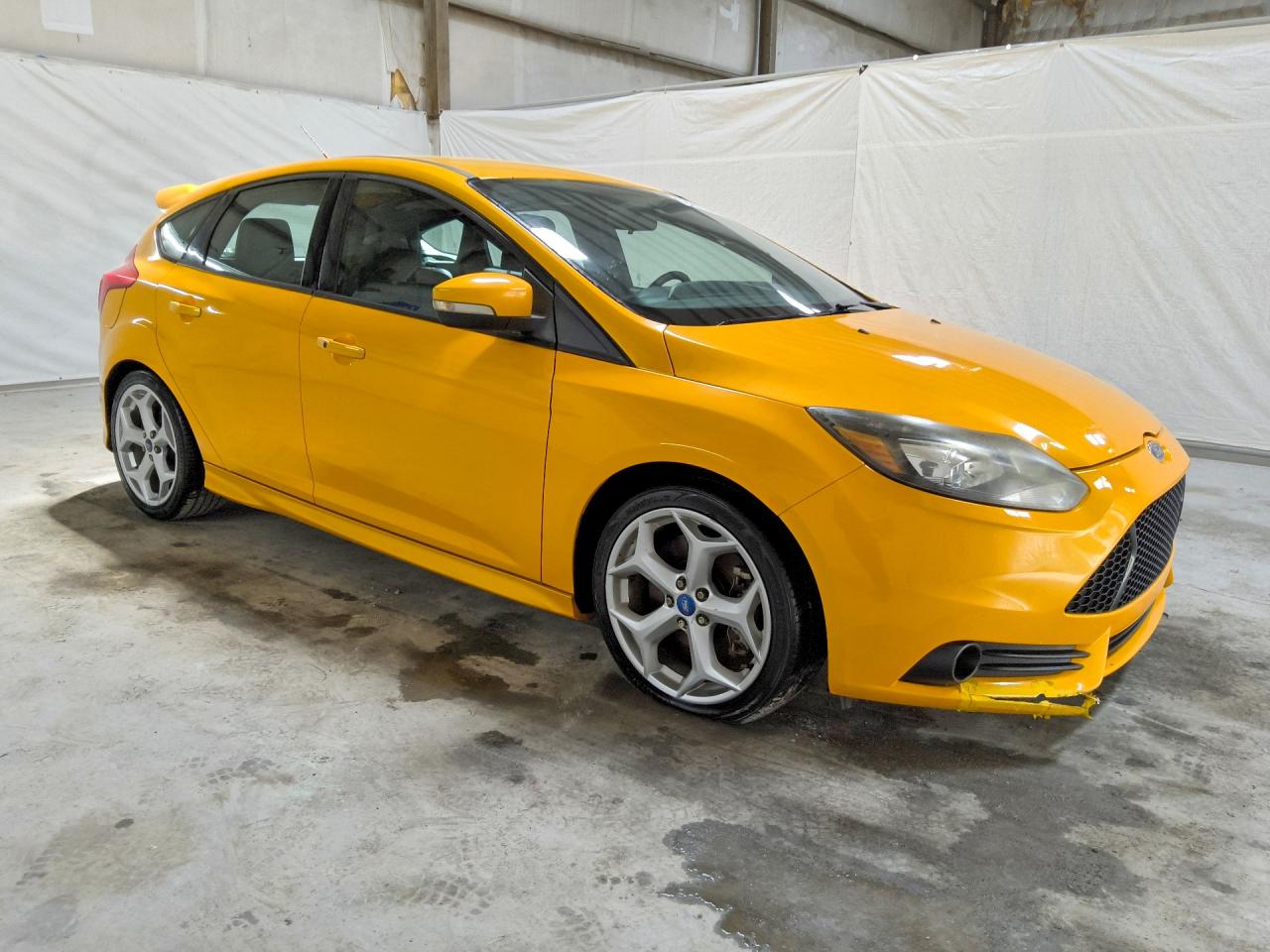 2014 Ford Focus St Yellow vin: 1FADP3L99EL345631