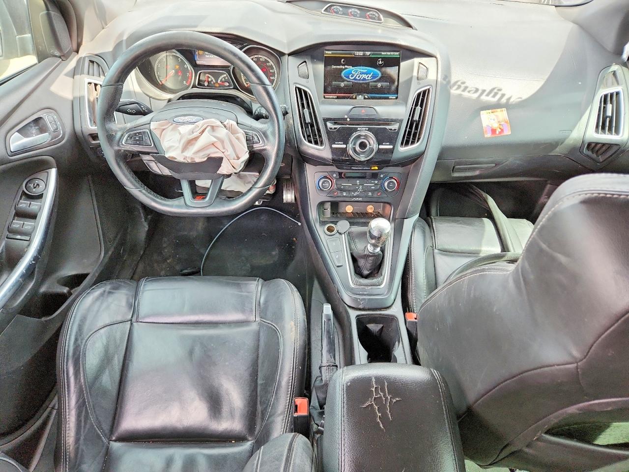 2015 Ford Focus St Черный vin: 1FADP3L99FL364259