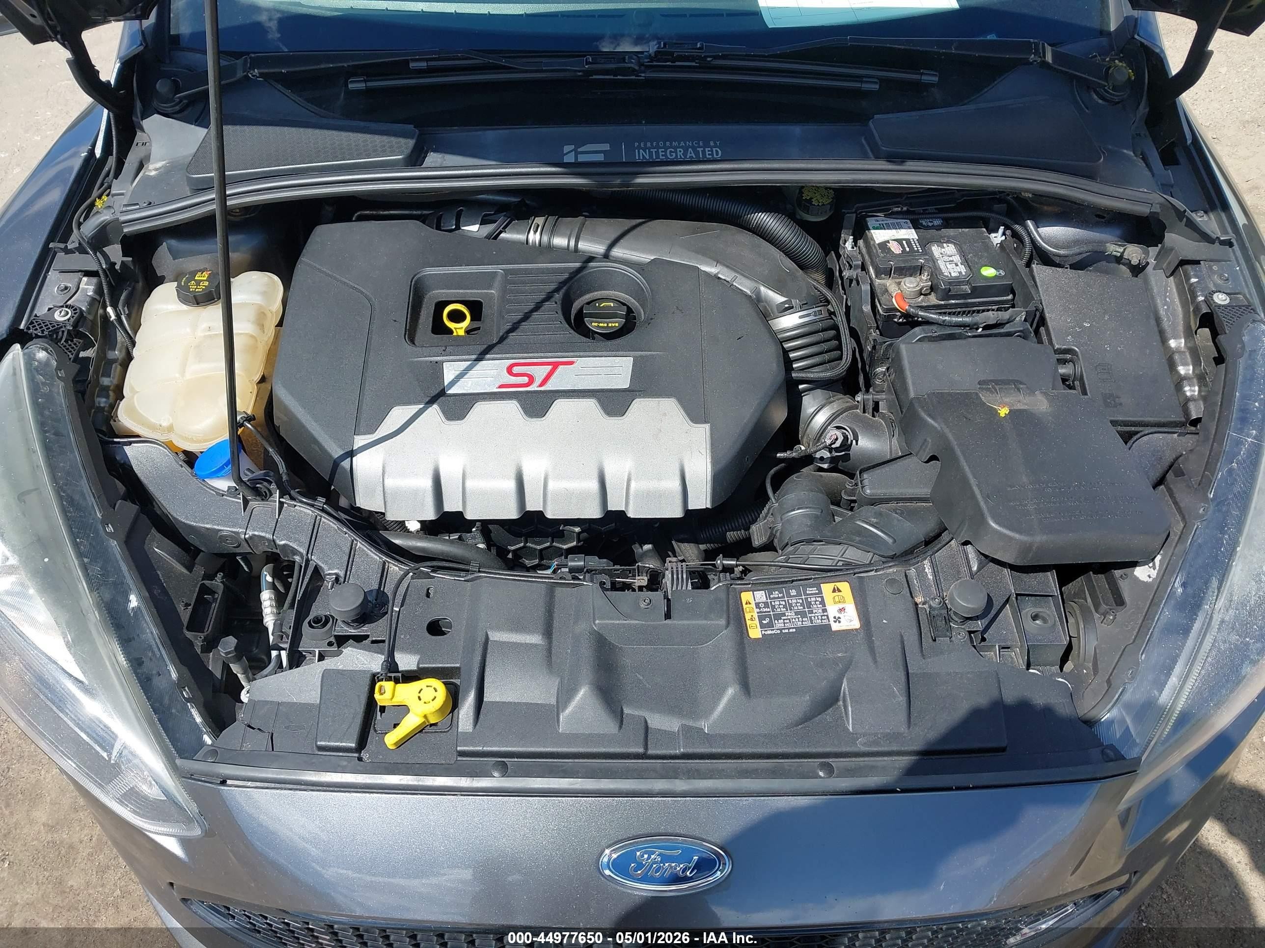 2015 Ford Focus St   Серый vin: 1FADP3L99FL379098
