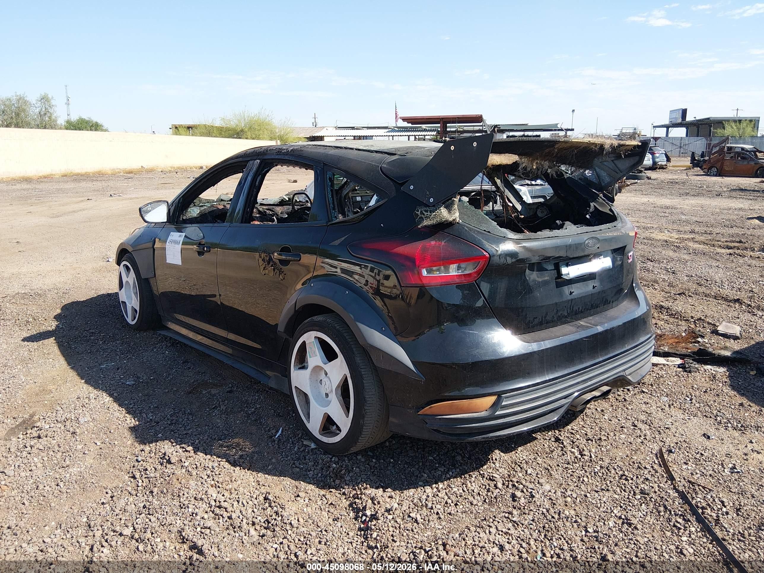 2016 Ford Focus St   Black vin: 1FADP3L99GL363226