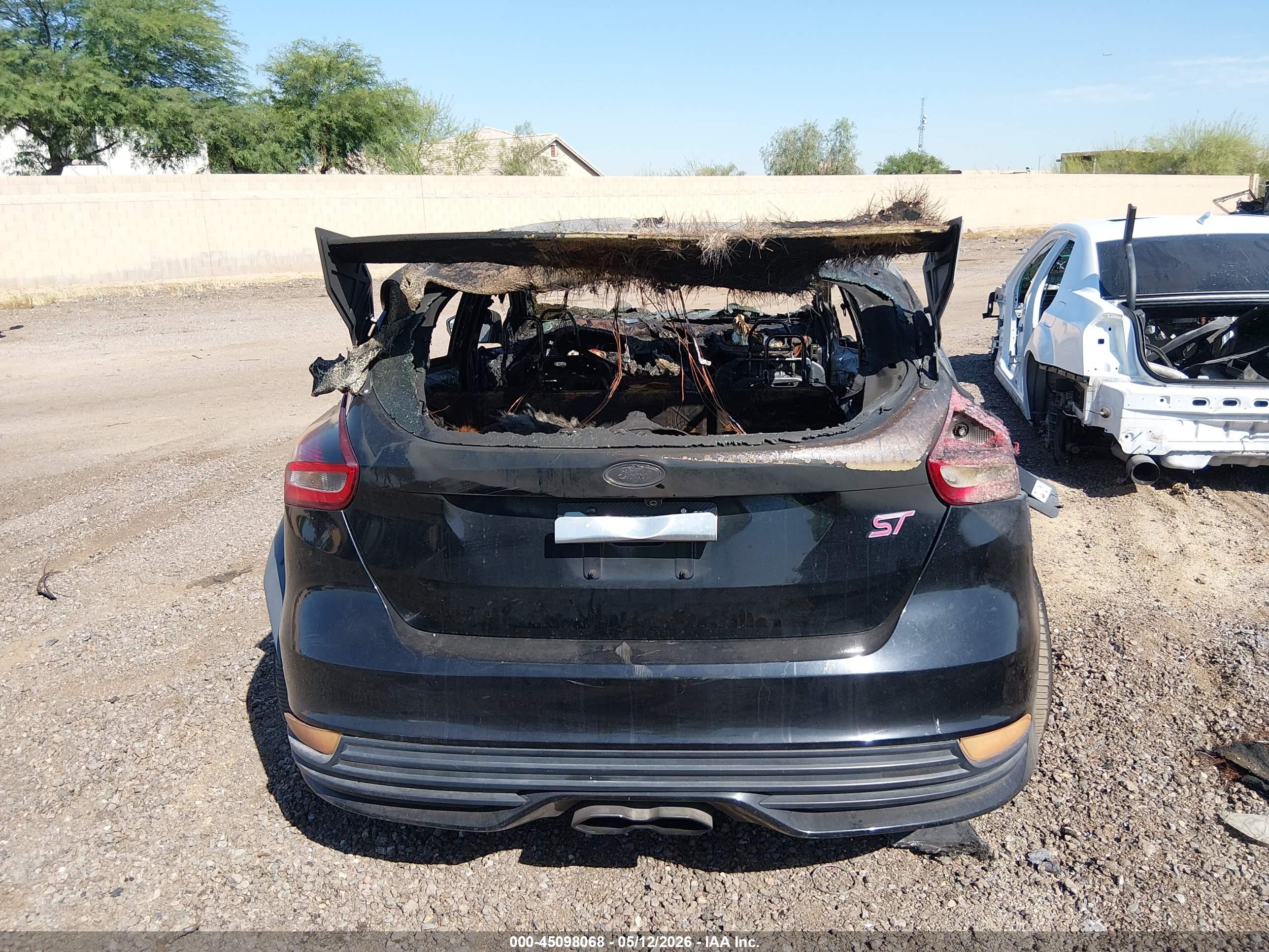 2016 Ford Focus St   Black vin: 1FADP3L99GL363226