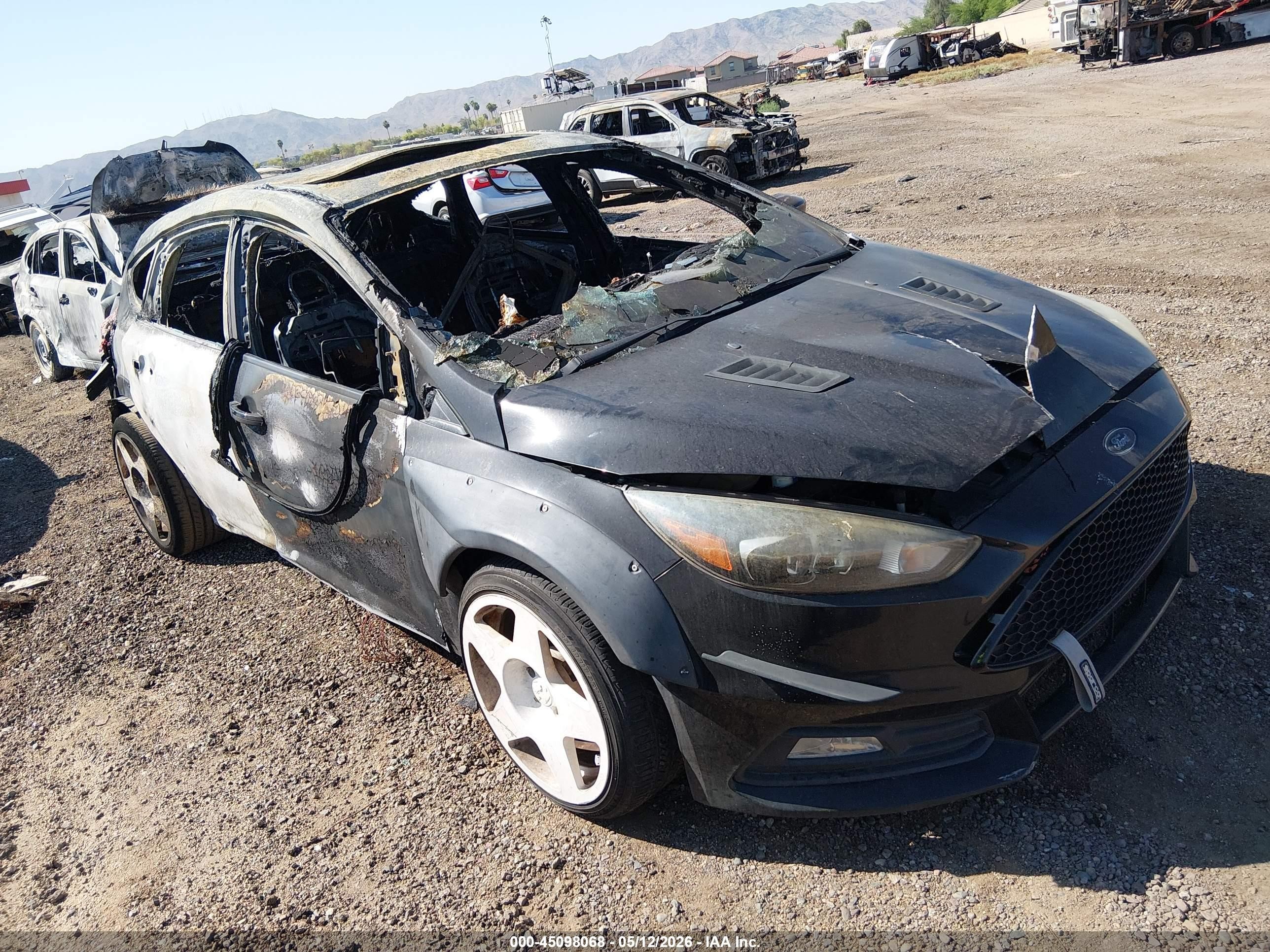 2016 Ford Focus St   Black vin: 1FADP3L99GL363226