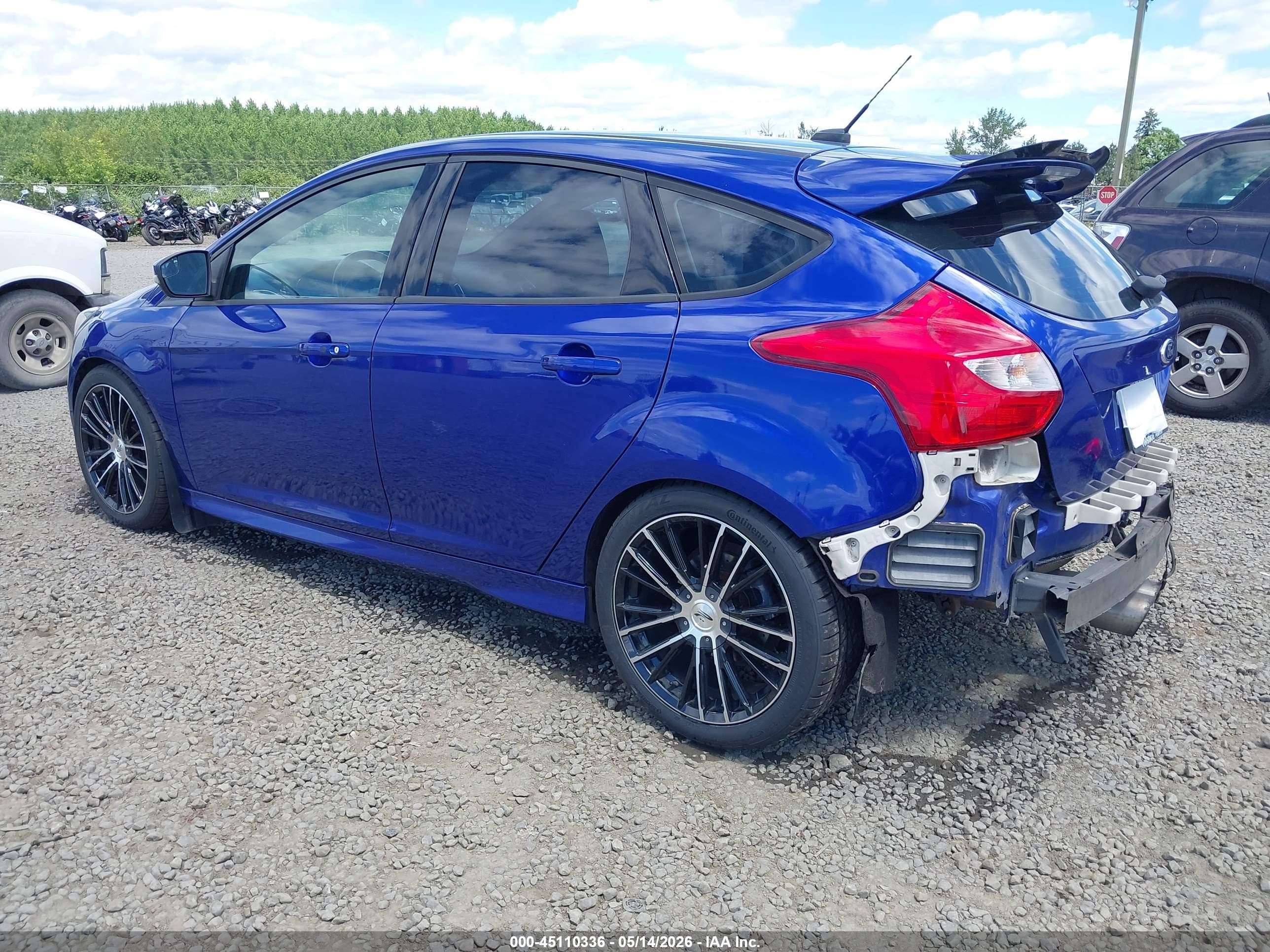 2013 Ford Focus St   Blue vin: 1FADP3L9XDL185645