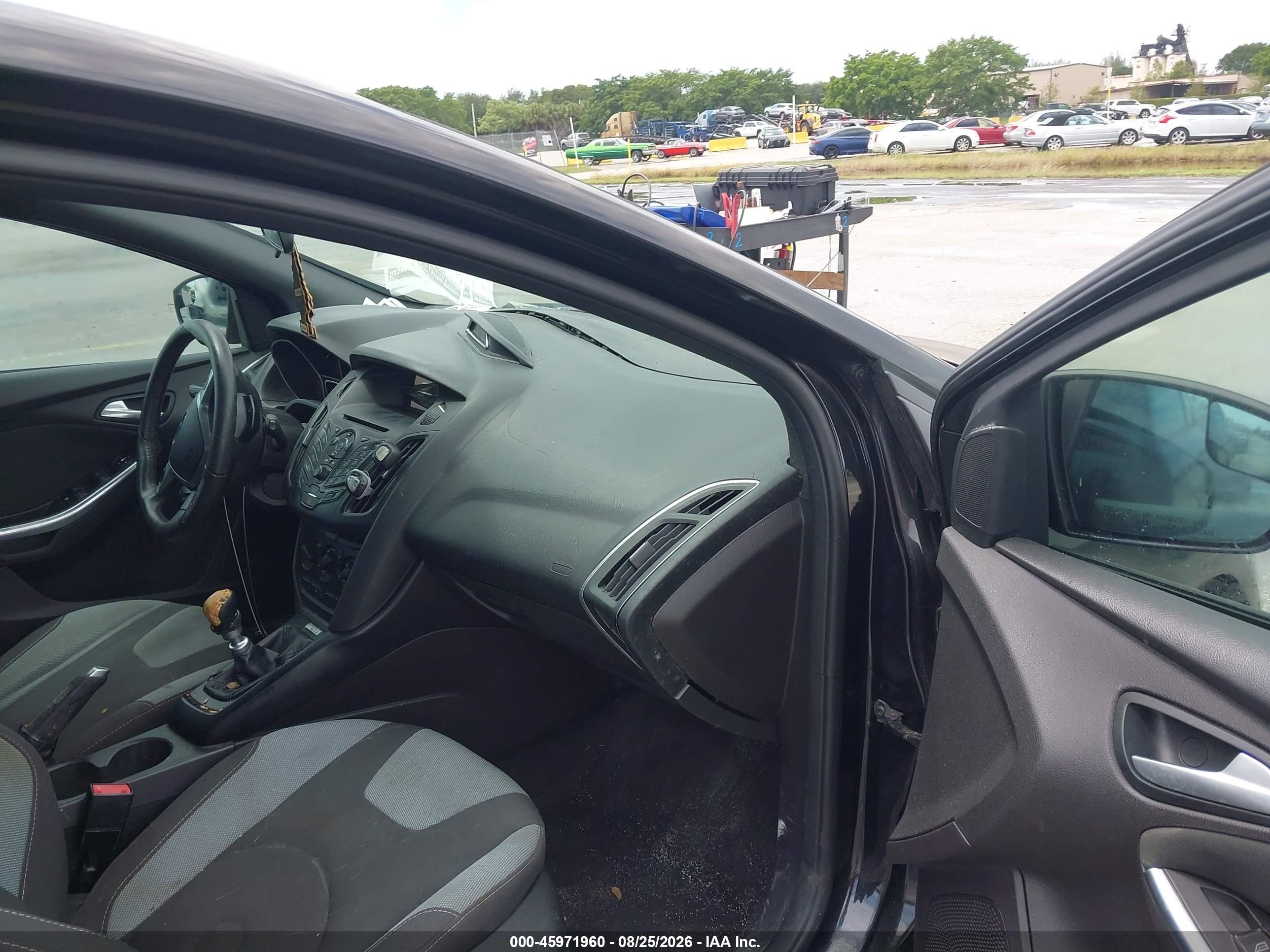 2013 Ford Focus St   Черный vin: 1FADP3L9XDL379463