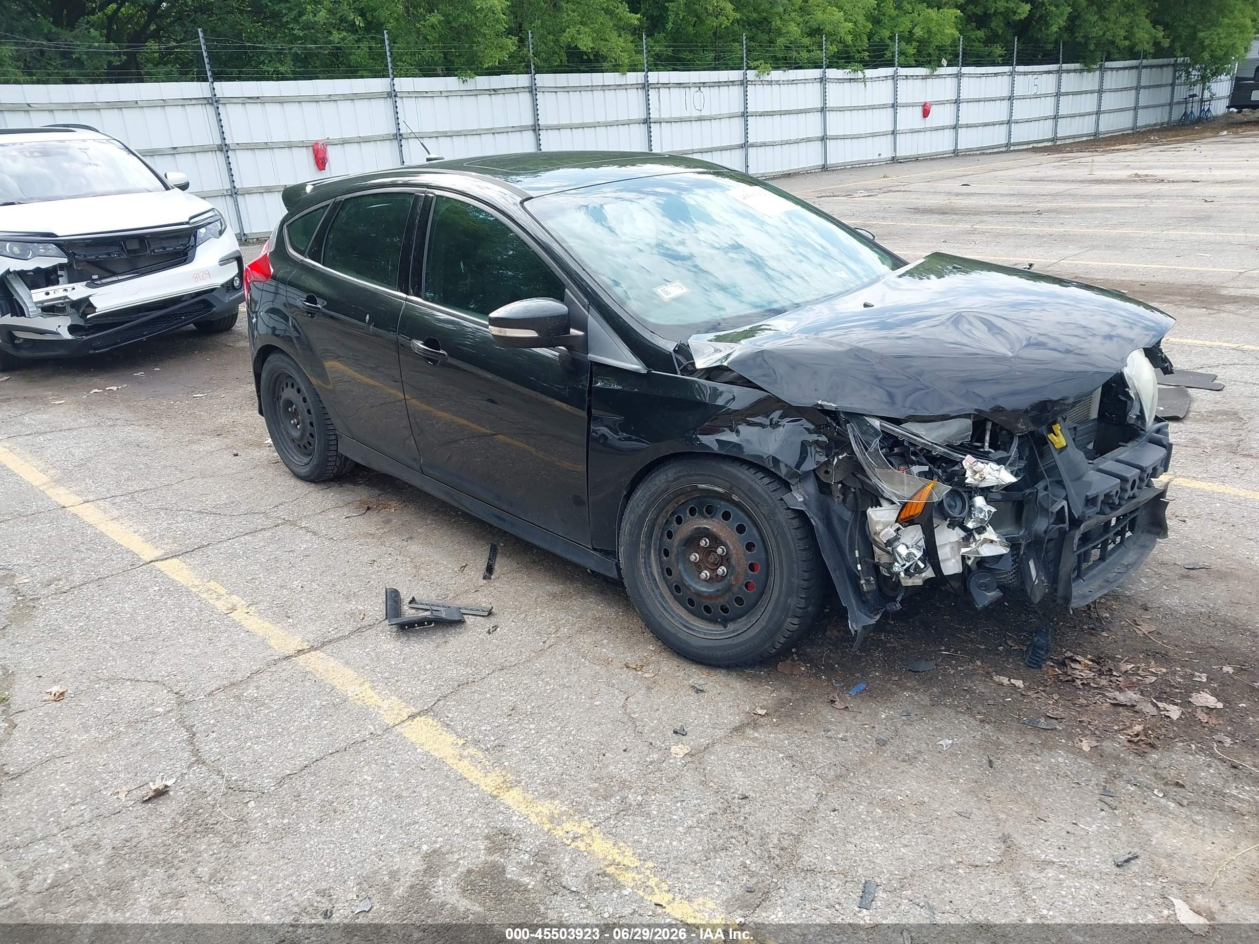 2014 Ford Focus St   Черный vin: 1FADP3L9XEL257381