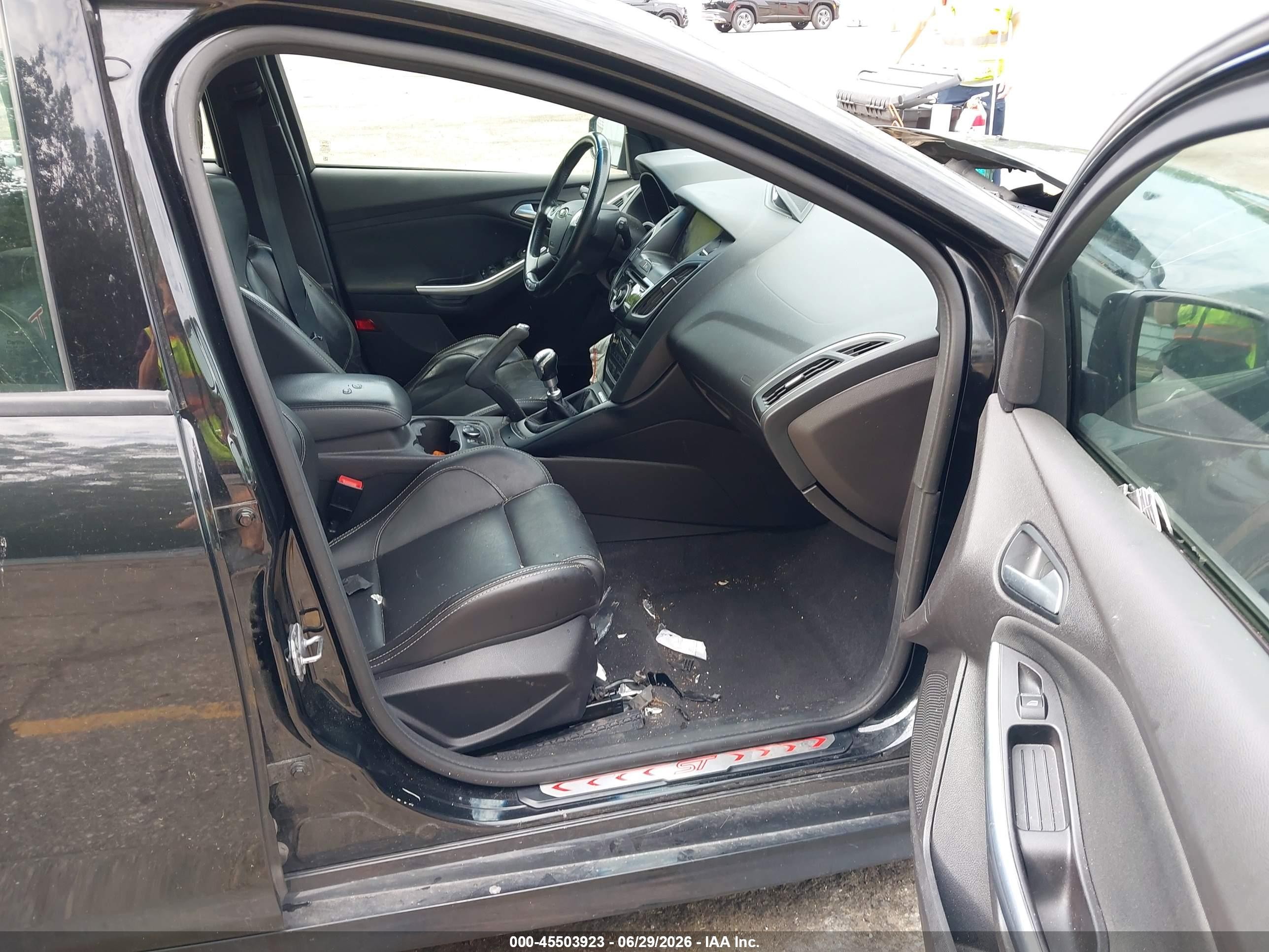 2014 Ford Focus St   Черный vin: 1FADP3L9XEL257381