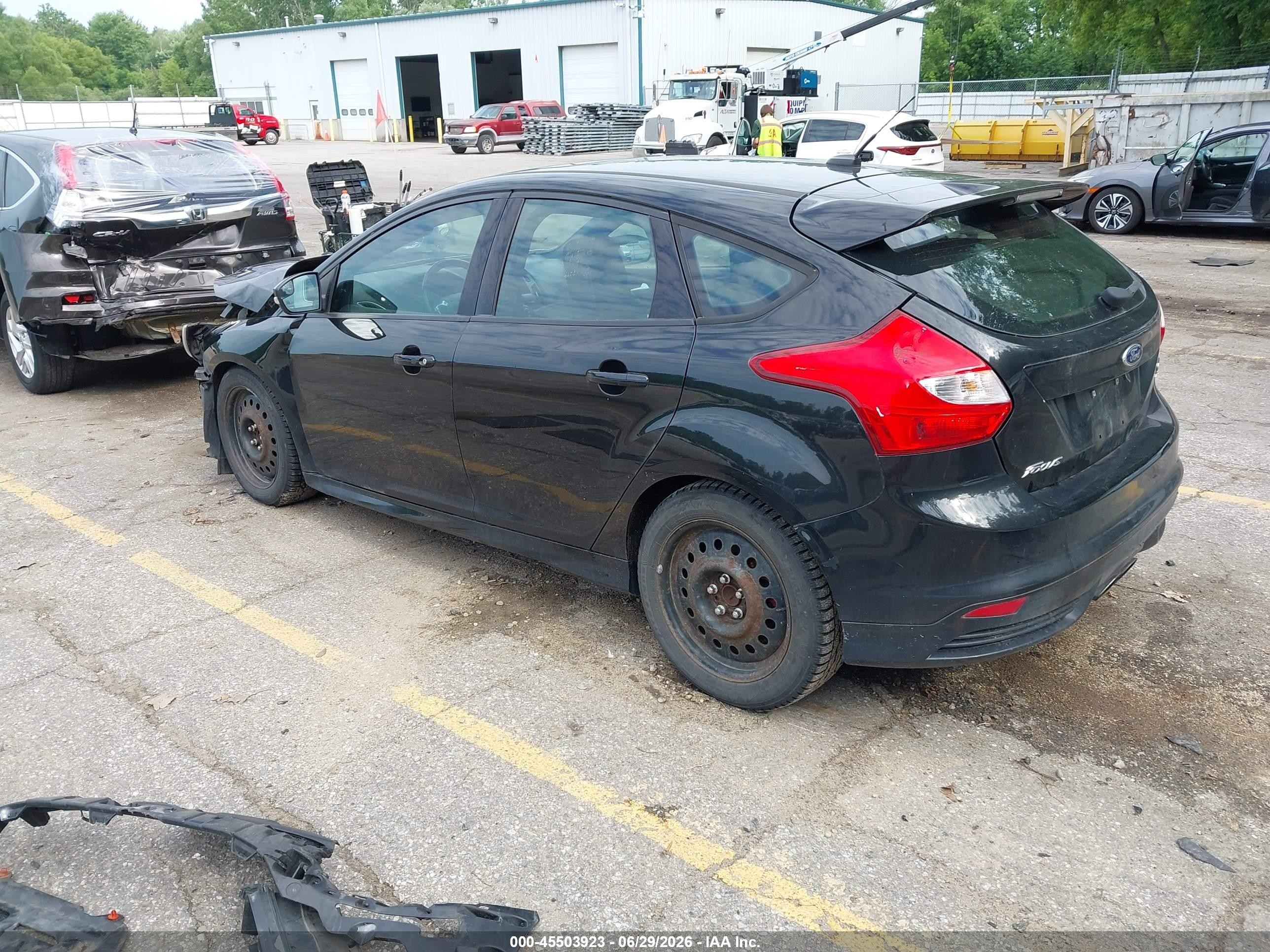 2014 Ford Focus St   Черный vin: 1FADP3L9XEL257381