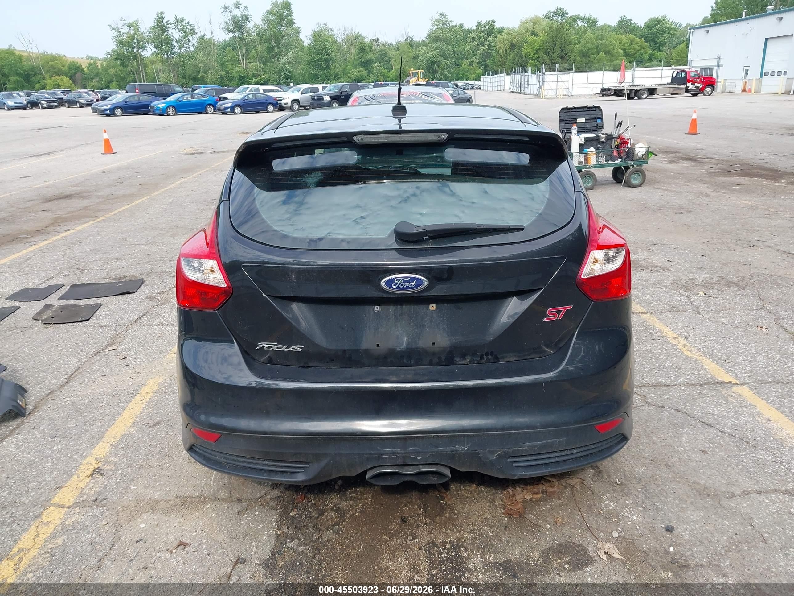 2014 Ford Focus St   Черный vin: 1FADP3L9XEL257381