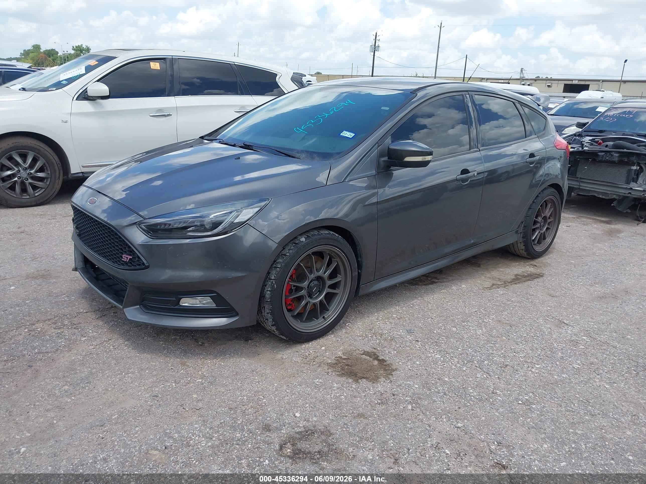 2016 Ford Focus St   Gray vin: 1FADP3L9XGL336729