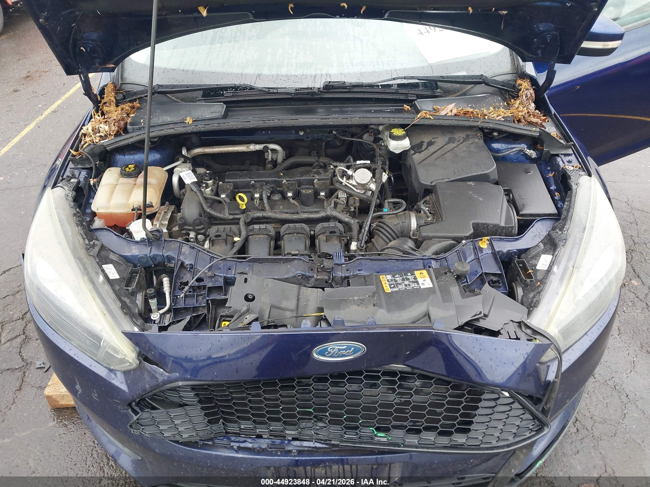 2017 Ford Focus Sel Blue vin: 1FADP3M20HL246265