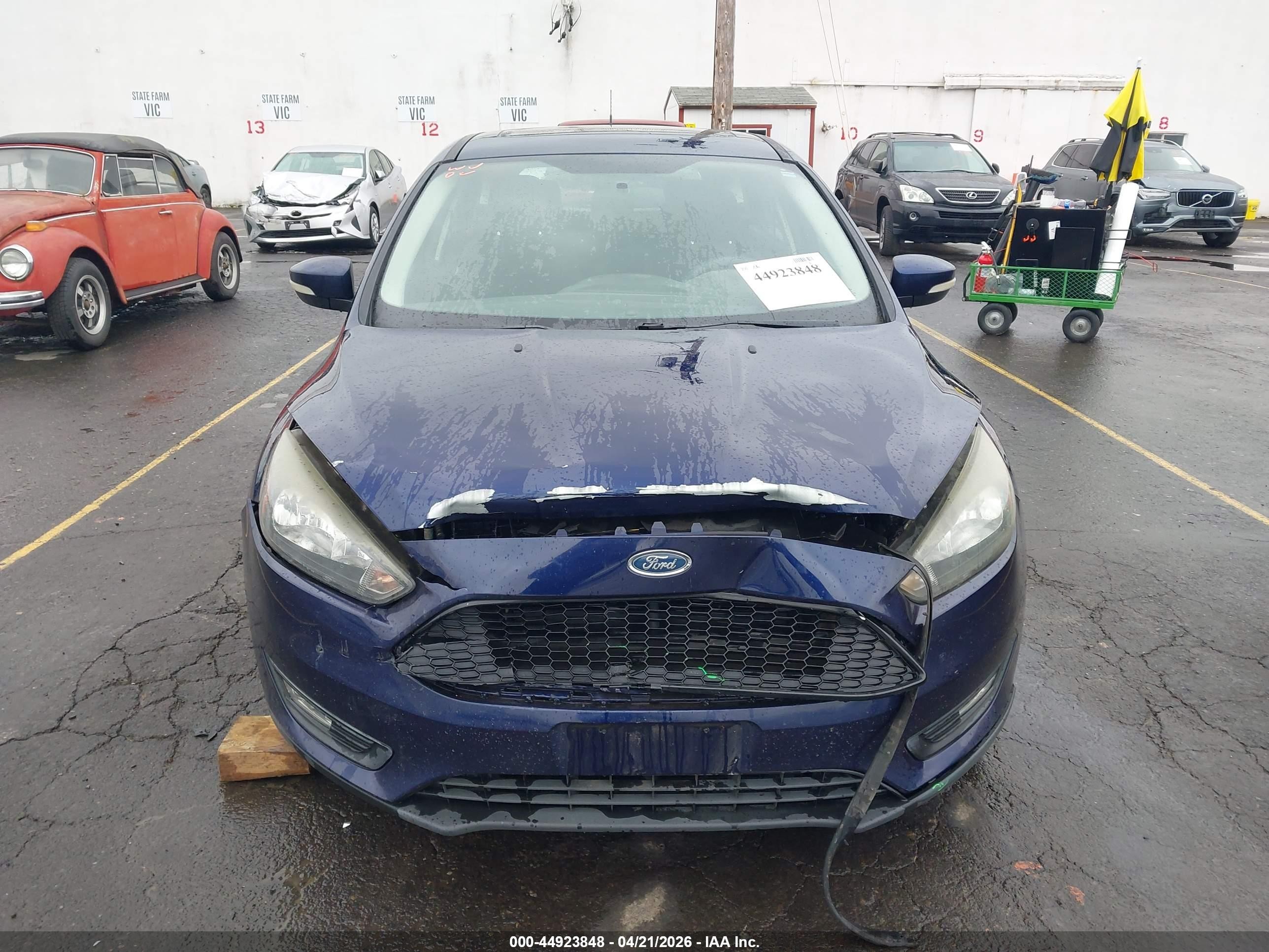2017 Ford Focus Sel Blue vin: 1FADP3M20HL246265