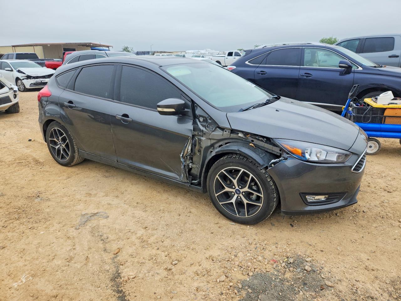 2018 Ford Focus Sel Charcoal vin: 1FADP3M21JL303272
