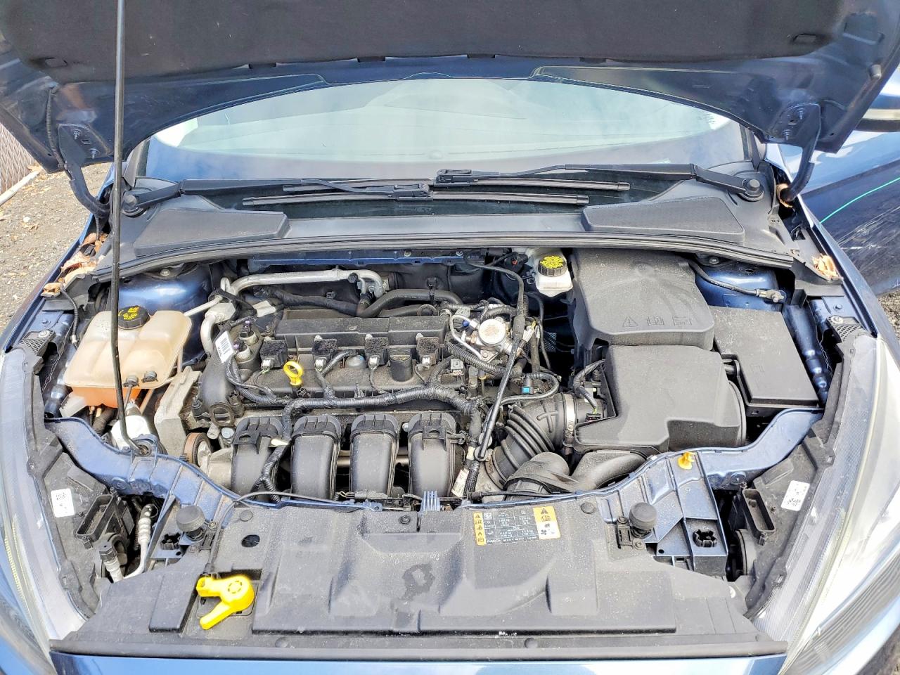 2018 Ford Focus Sel Blue vin: 1FADP3M25JL214126
