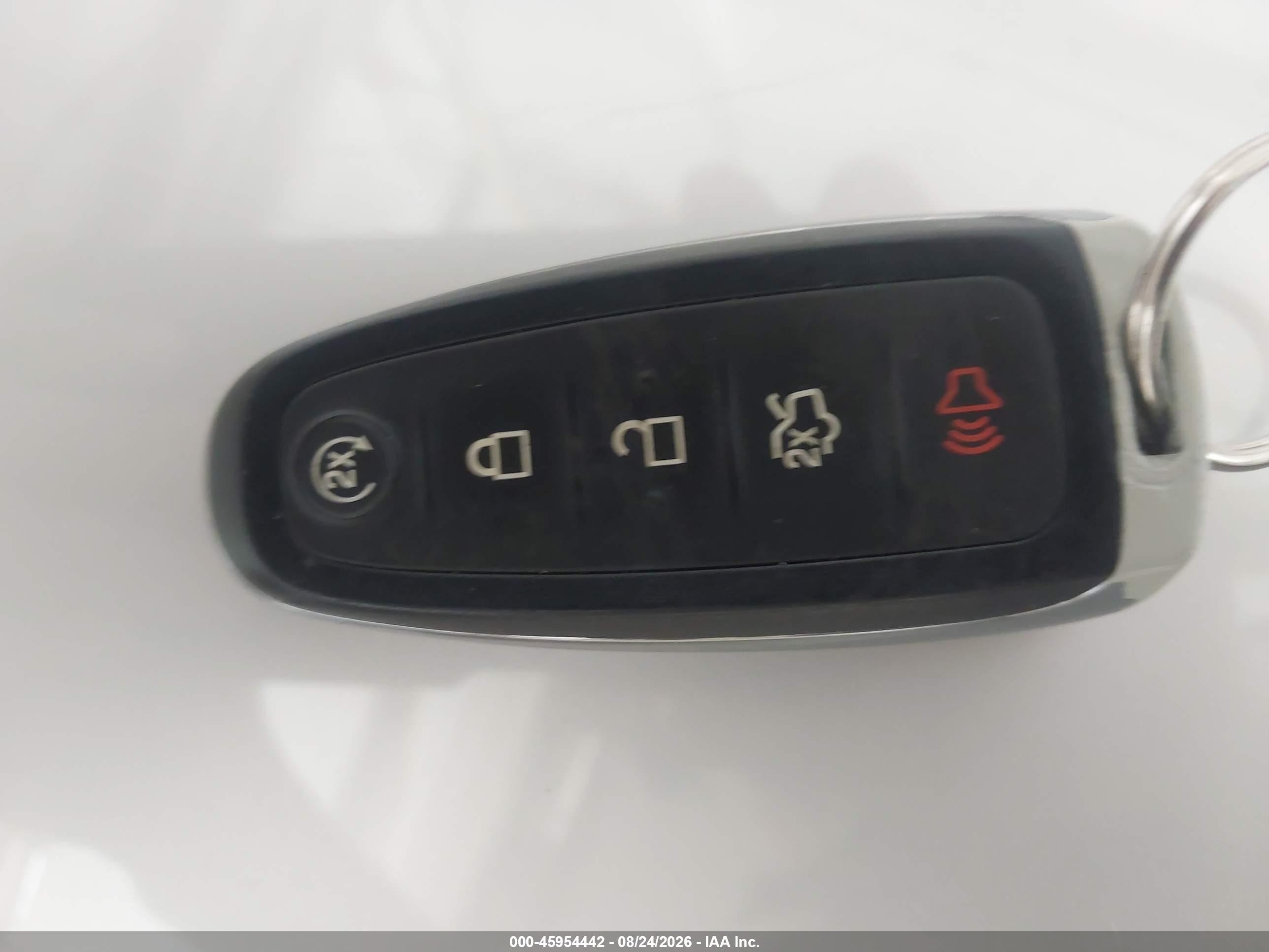 2013 Ford Focus Titanium Белый vin: 1FADP3N20DL184164