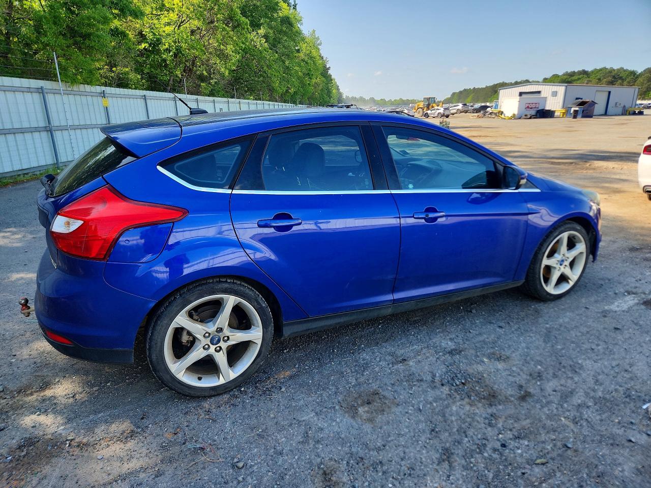 2013 Ford Focus Titanium Blue vin: 1FADP3N20DL275158